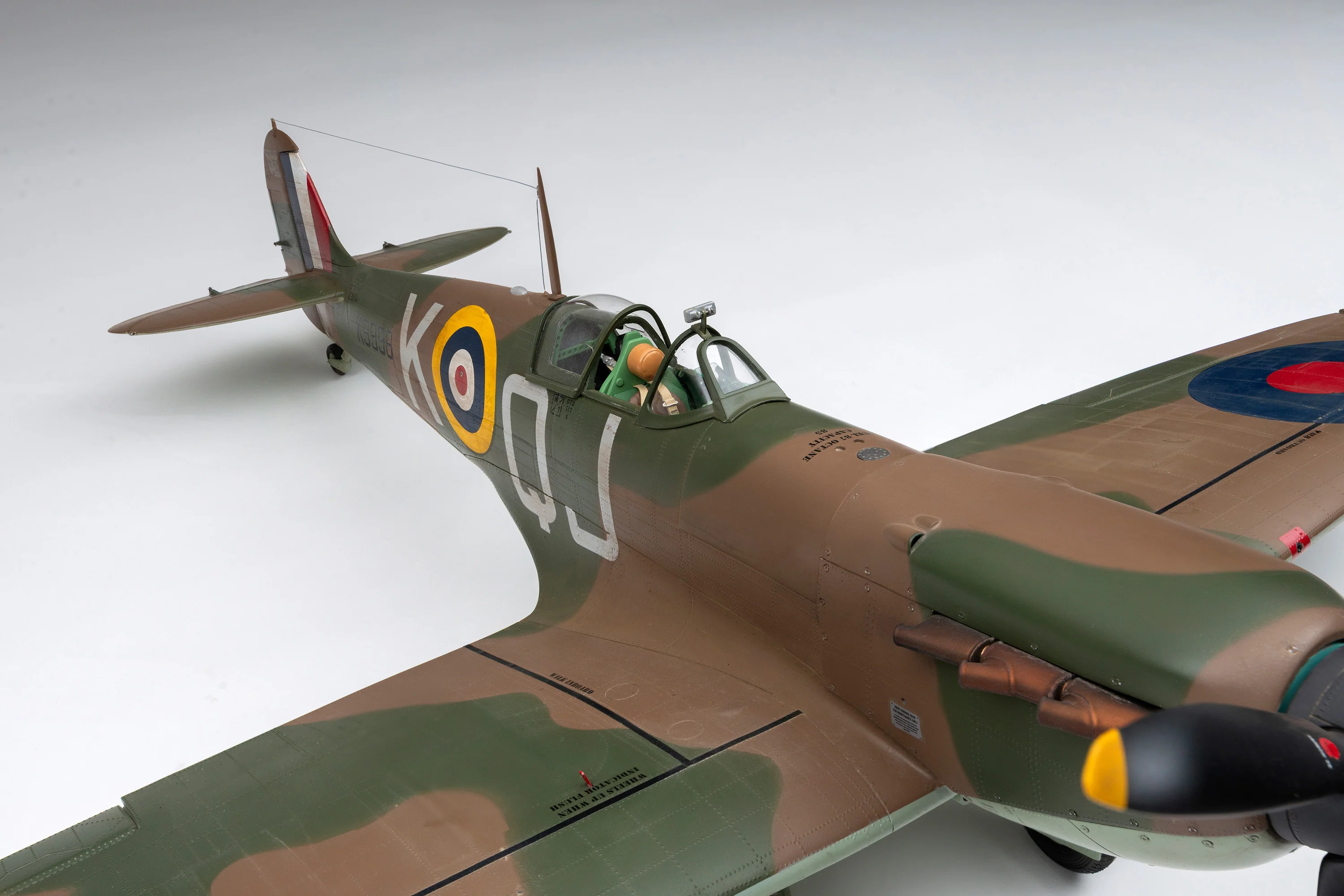 1940 Mk 1a Spitfire - 'QJ-K' Liveried - Image 14