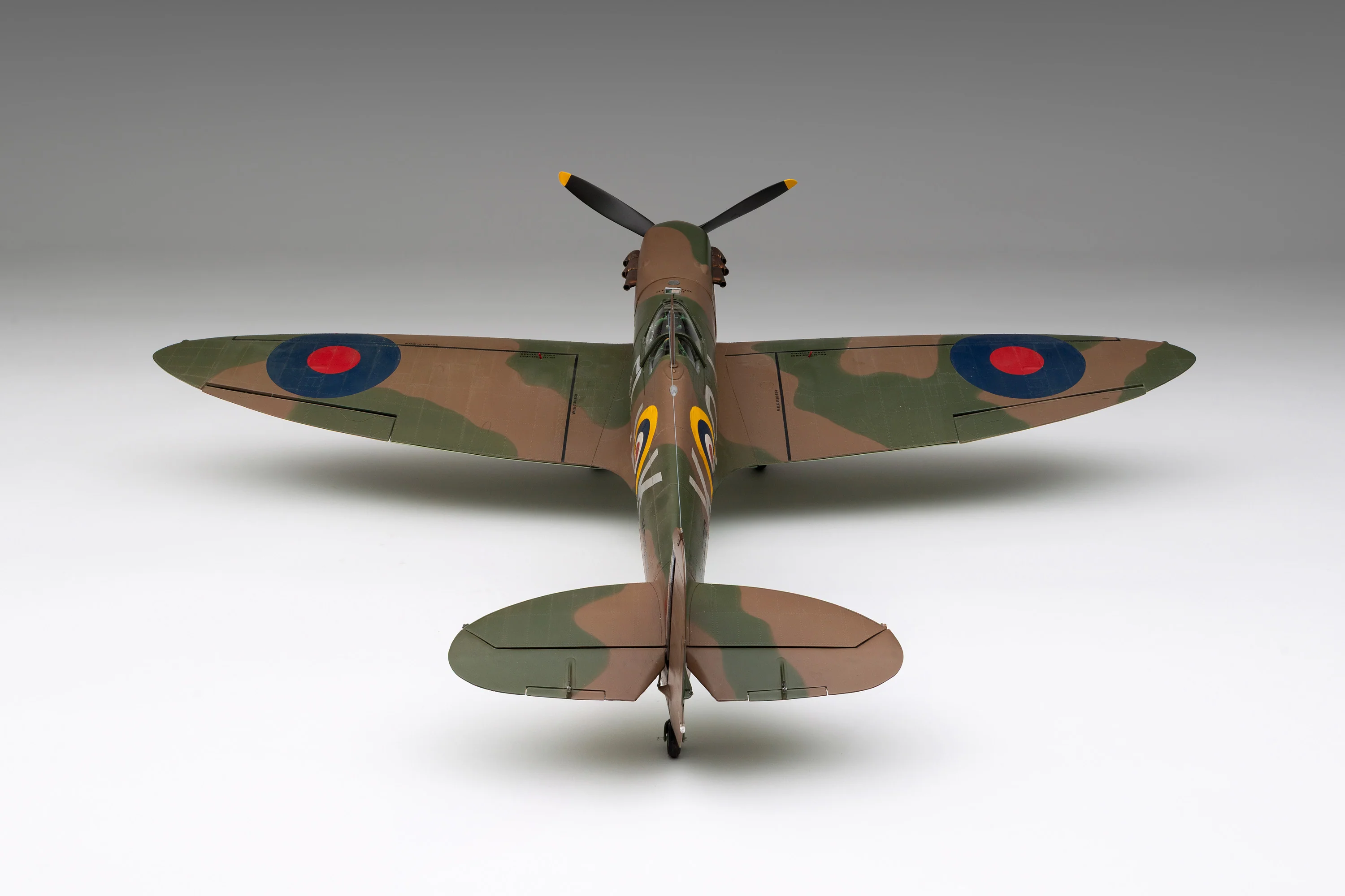1940 Mk 1a Spitfire - 'QJ-K' Liveried - Image 25
