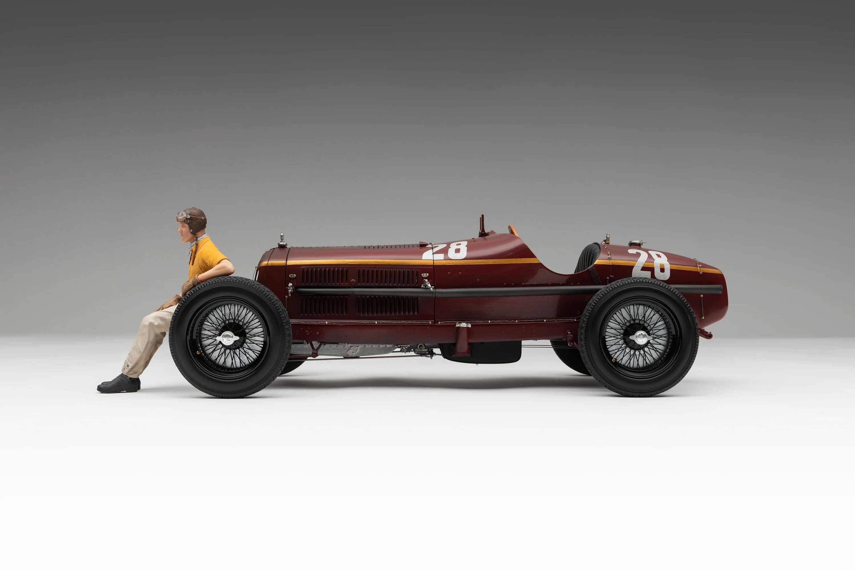 Alfa Romeo 8C 2300 "Monza" - 1932 Monaco Grand Prix Winner - Tazio Nuvolari Figure Edition - Image 11