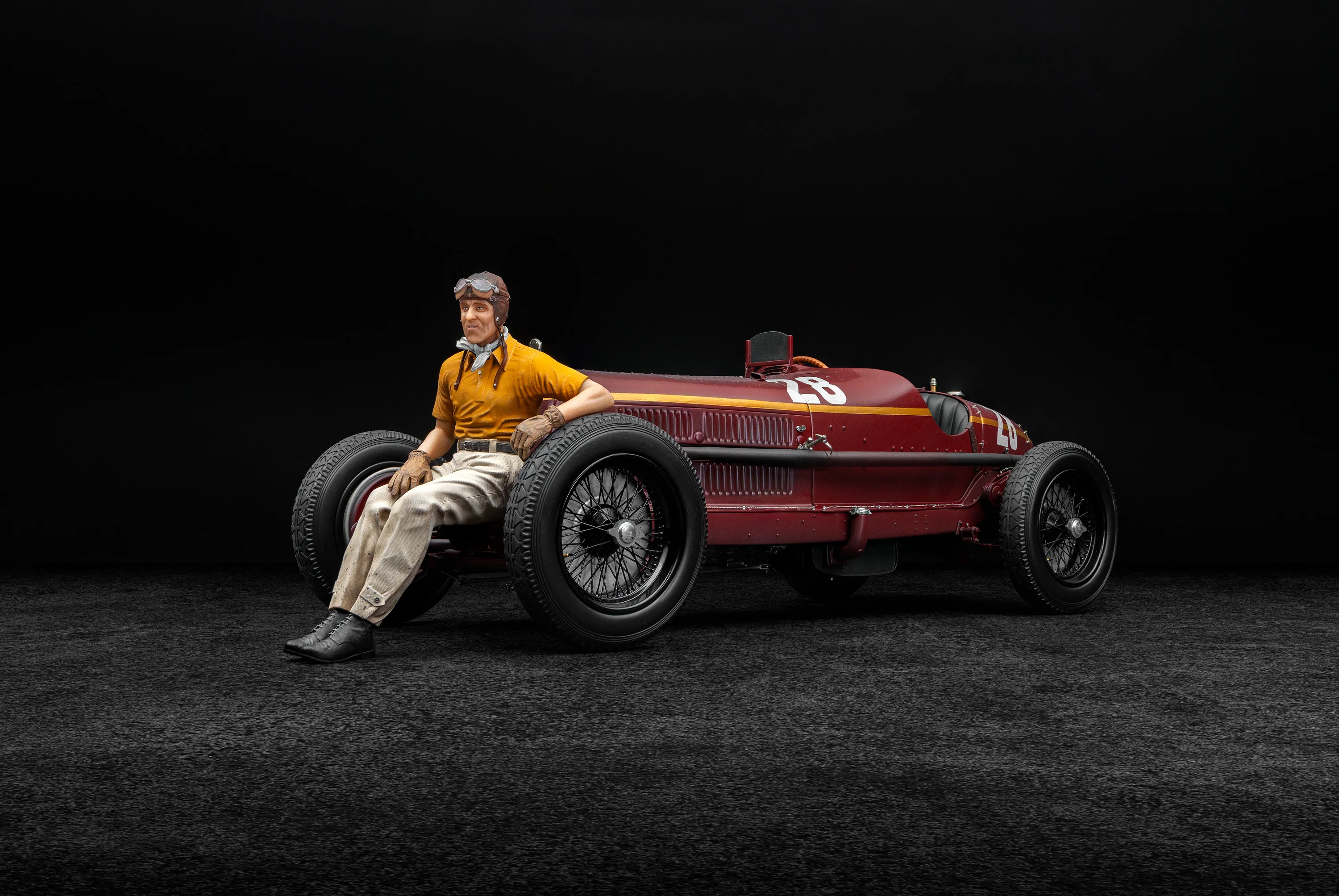 Alfa Romeo 8C 2300 "Monza" - 1932 Monaco Grand Prix Winner - Tazio Nuvolari Figure Edition - Image 2