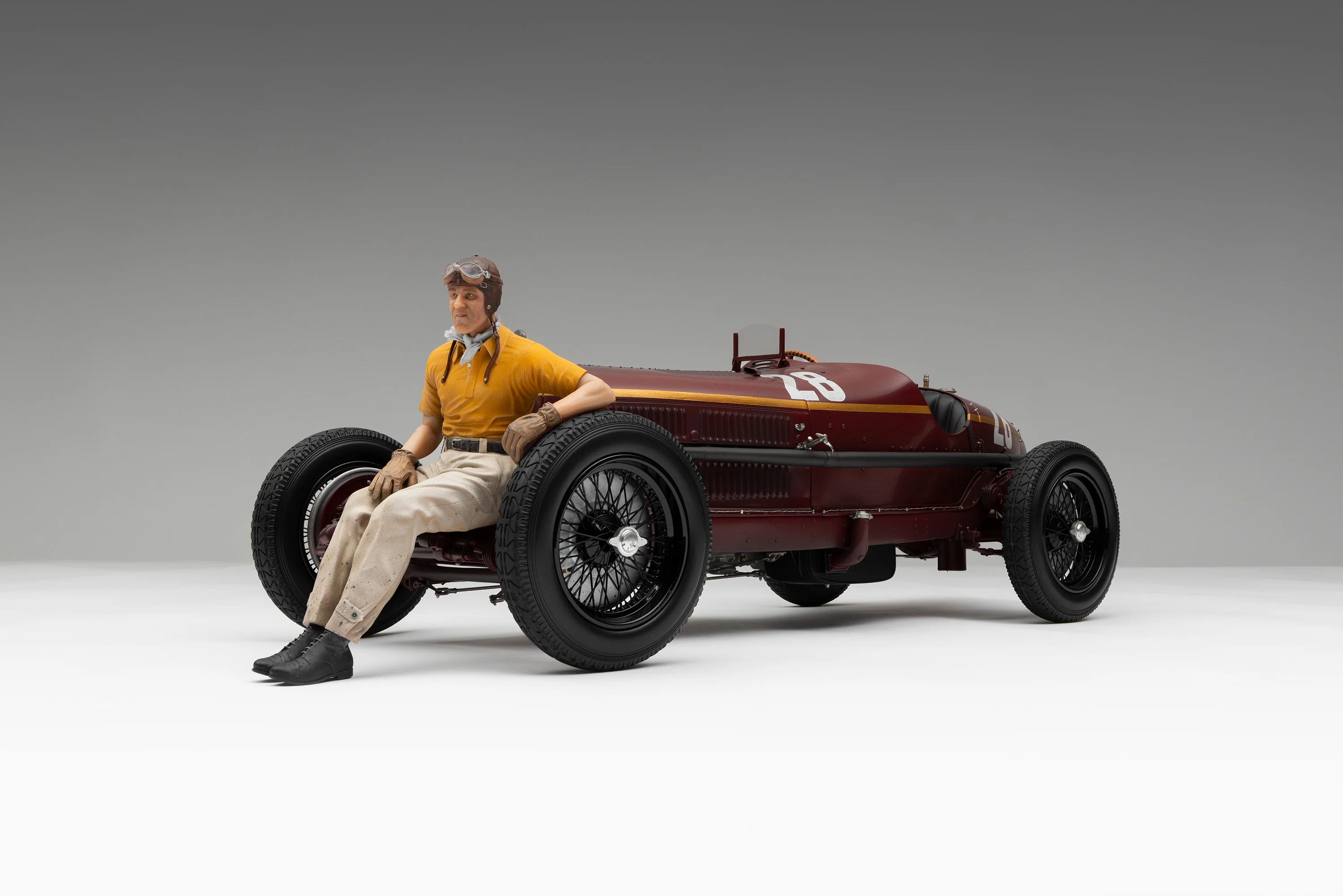 Alfa Romeo 8C 2300 "Monza" - 1932 Monaco Grand Prix Winner - Tazio Nuvolari Figure Edition - Image 5