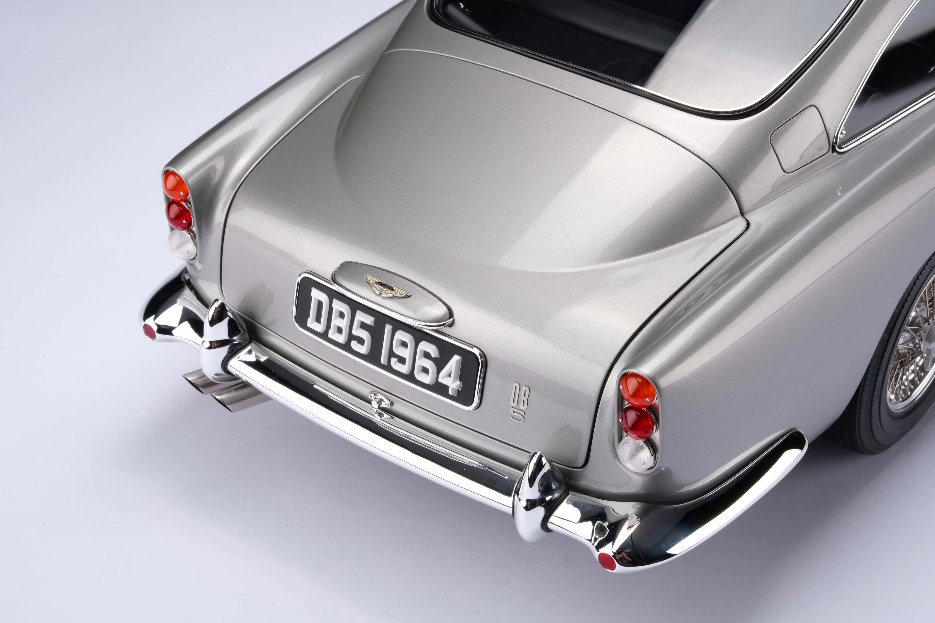 Aston Martin DB5 Vantage (1964) - Image 15
