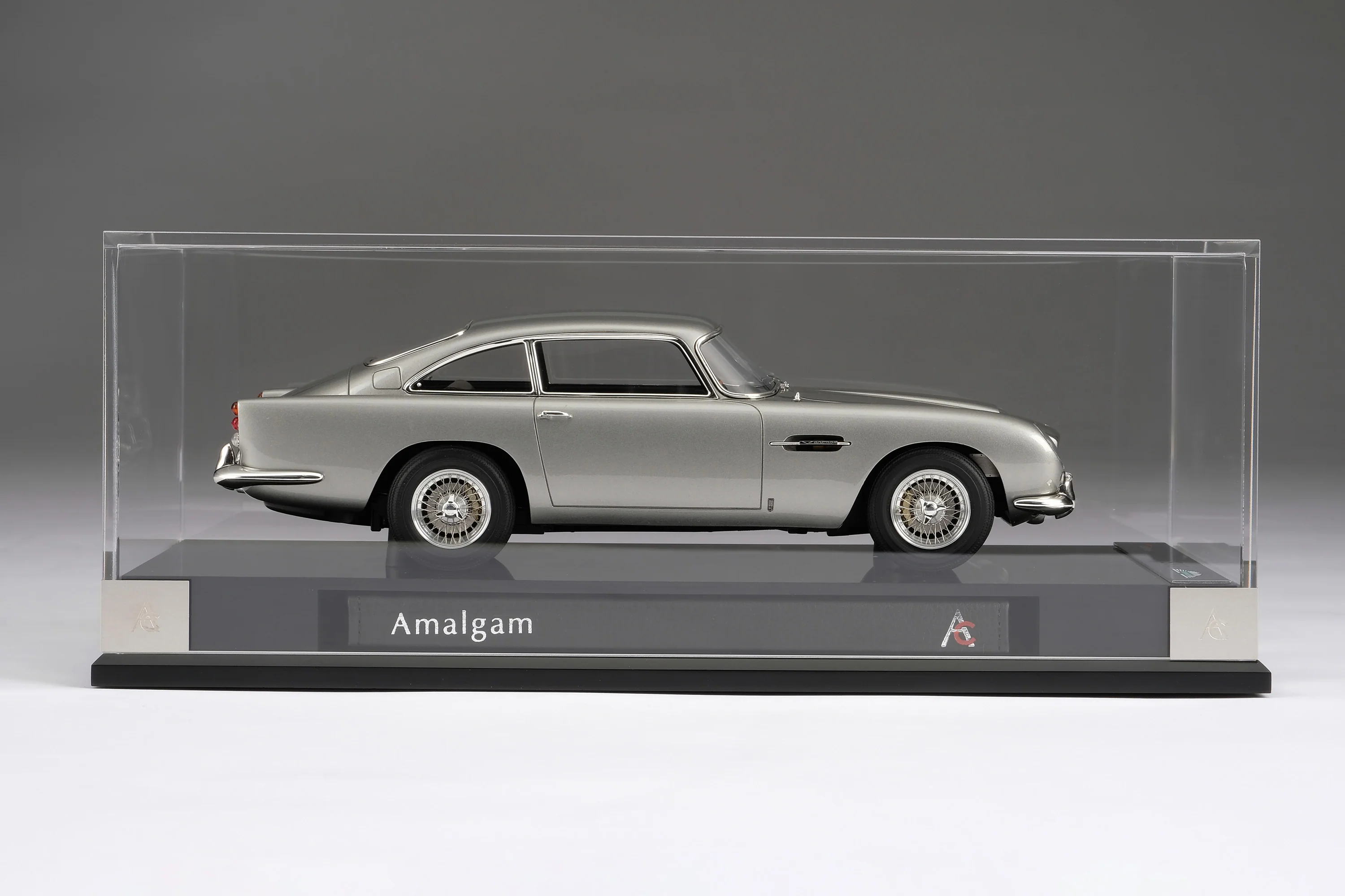 Aston Martin DB5 Vantage - Image 18