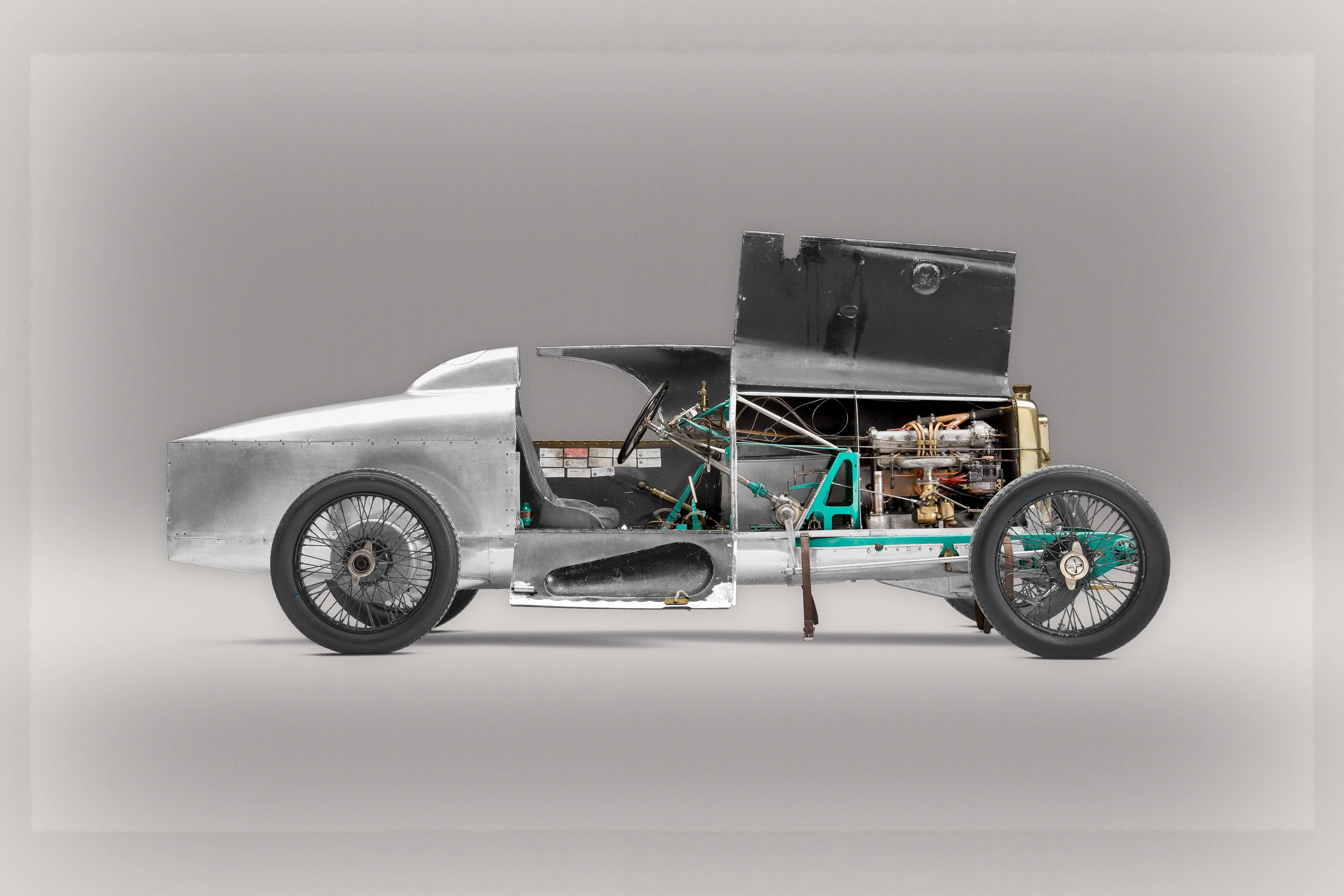 Aston Martin 'Razor Blade' - 150cm Half Tone Flat Bed Print - Side View (Open) - Image 4