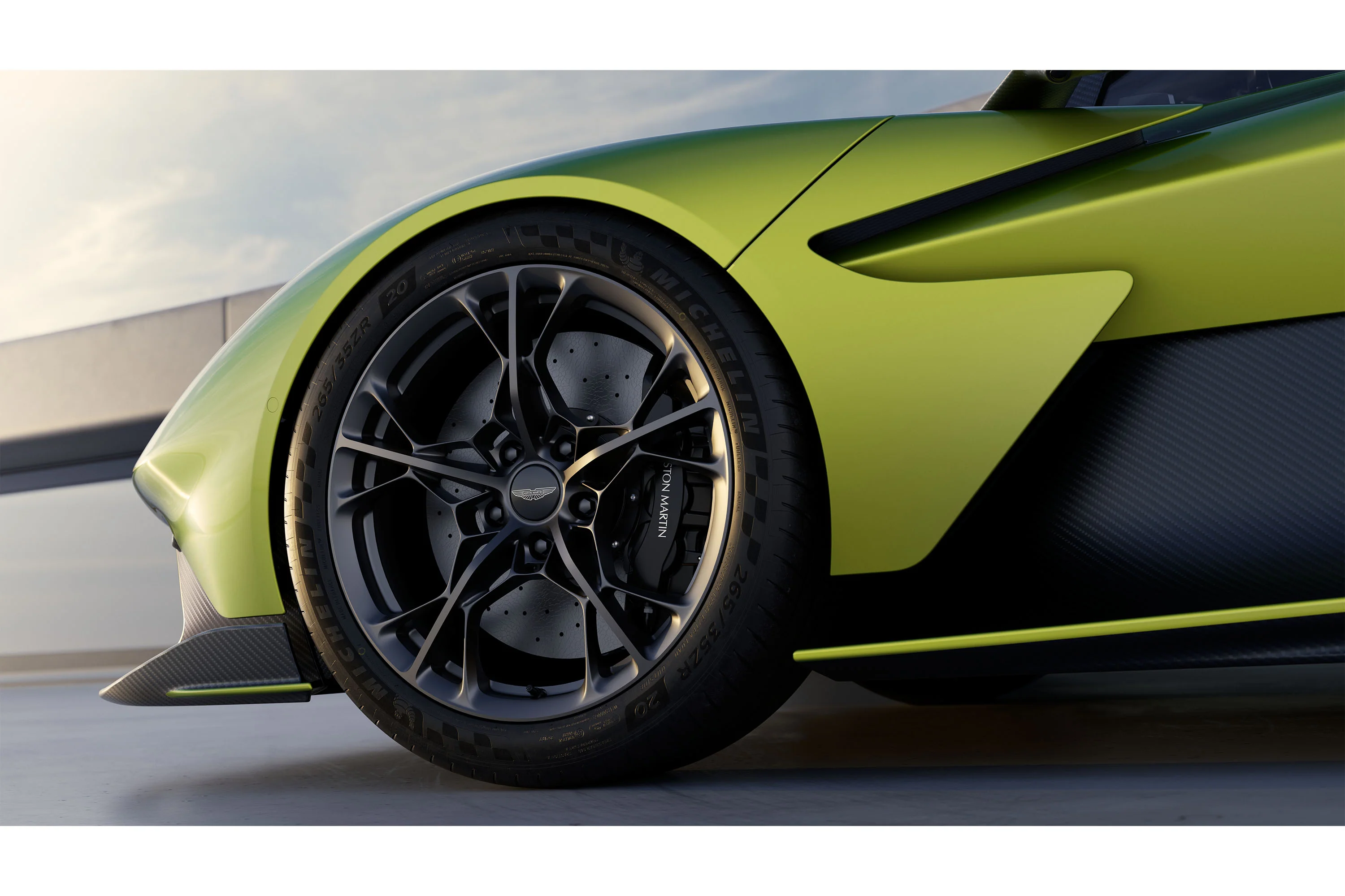 Aston Martin Valhalla (2021) - Image 23