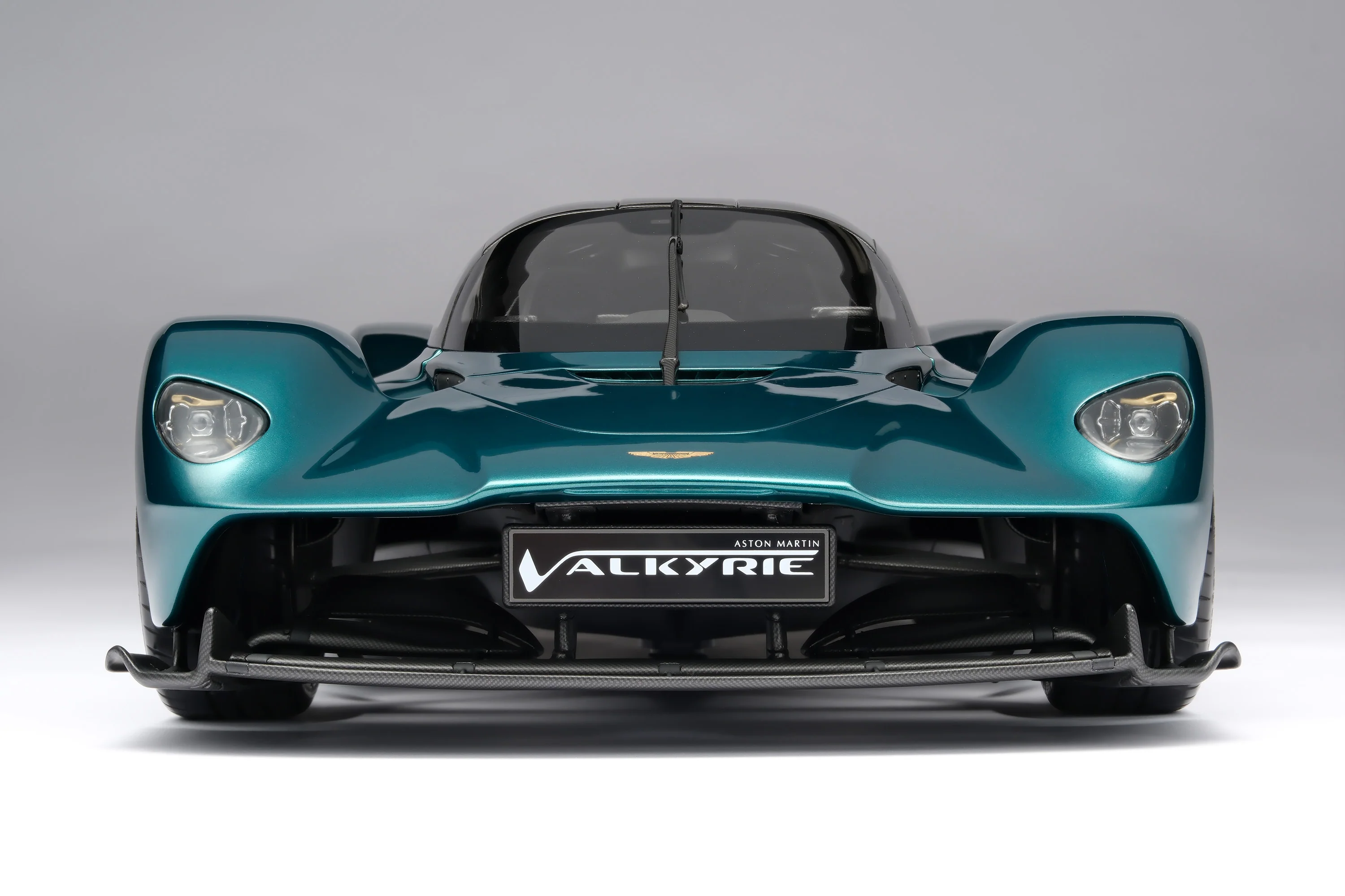 Aston Martin Valkyrie (2021) - Image 10