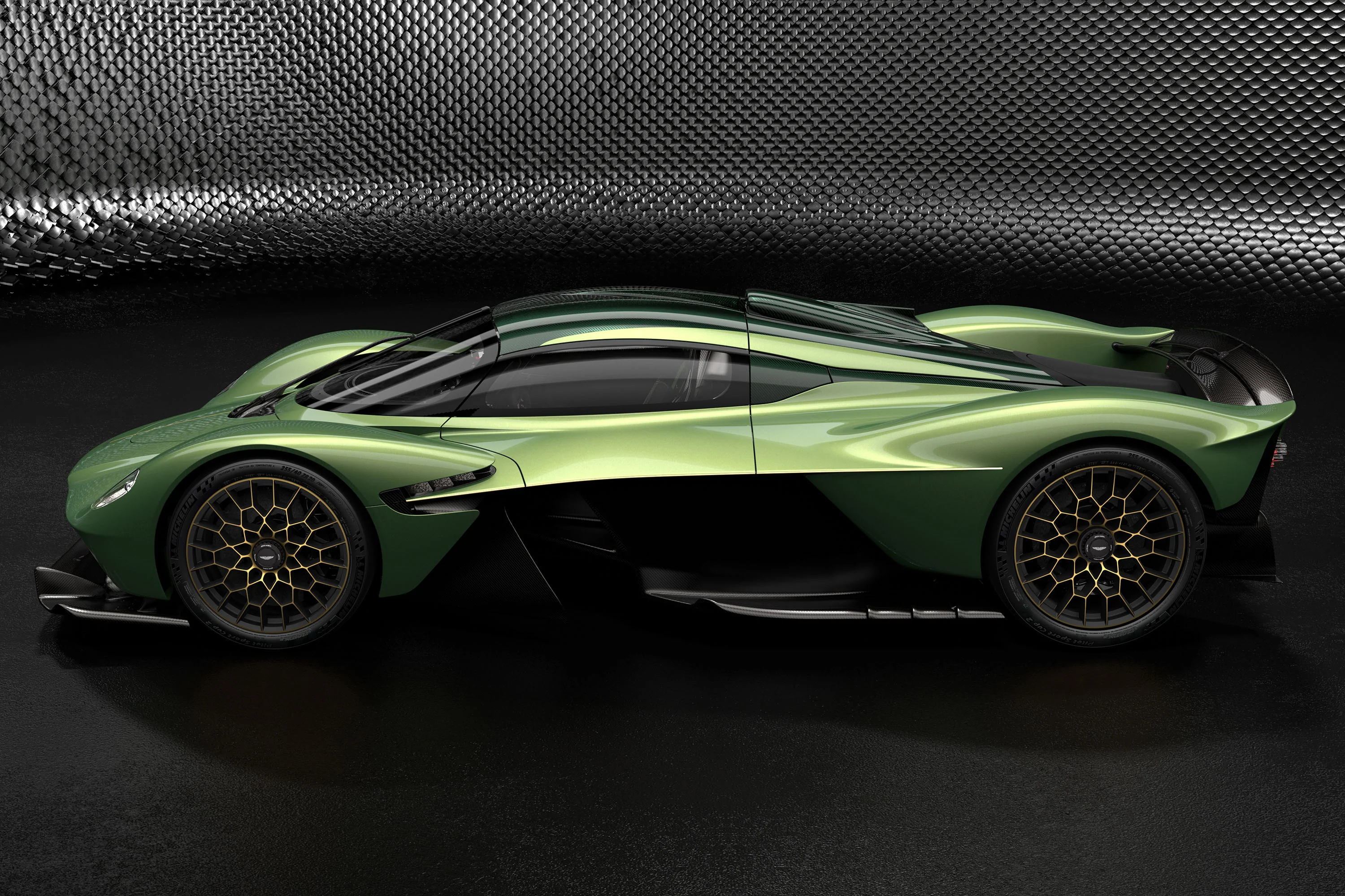 Aston Martin Valkyrie (2021) - Image 20