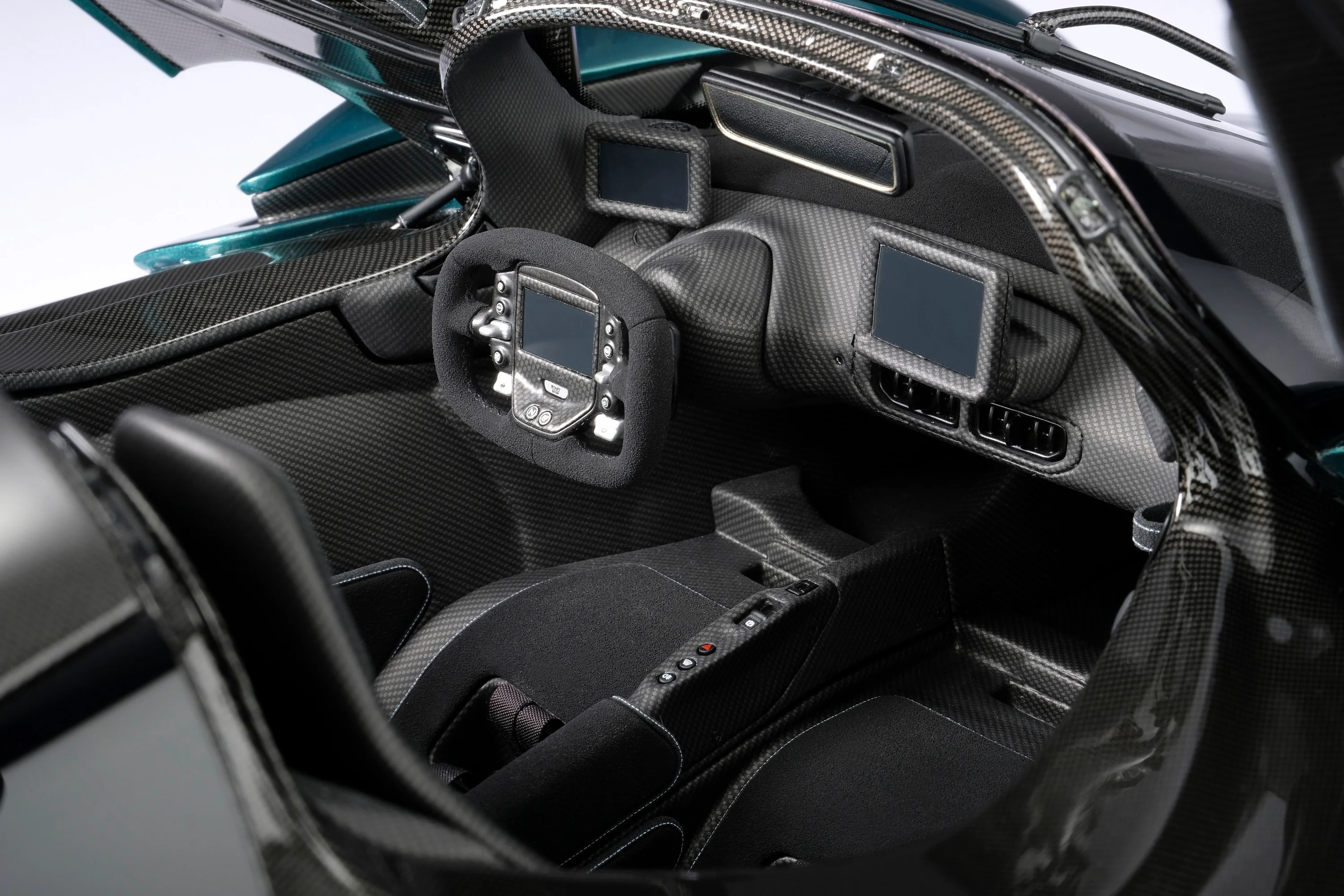 Aston Martin Valkyrie Spider (2023) - Image 11