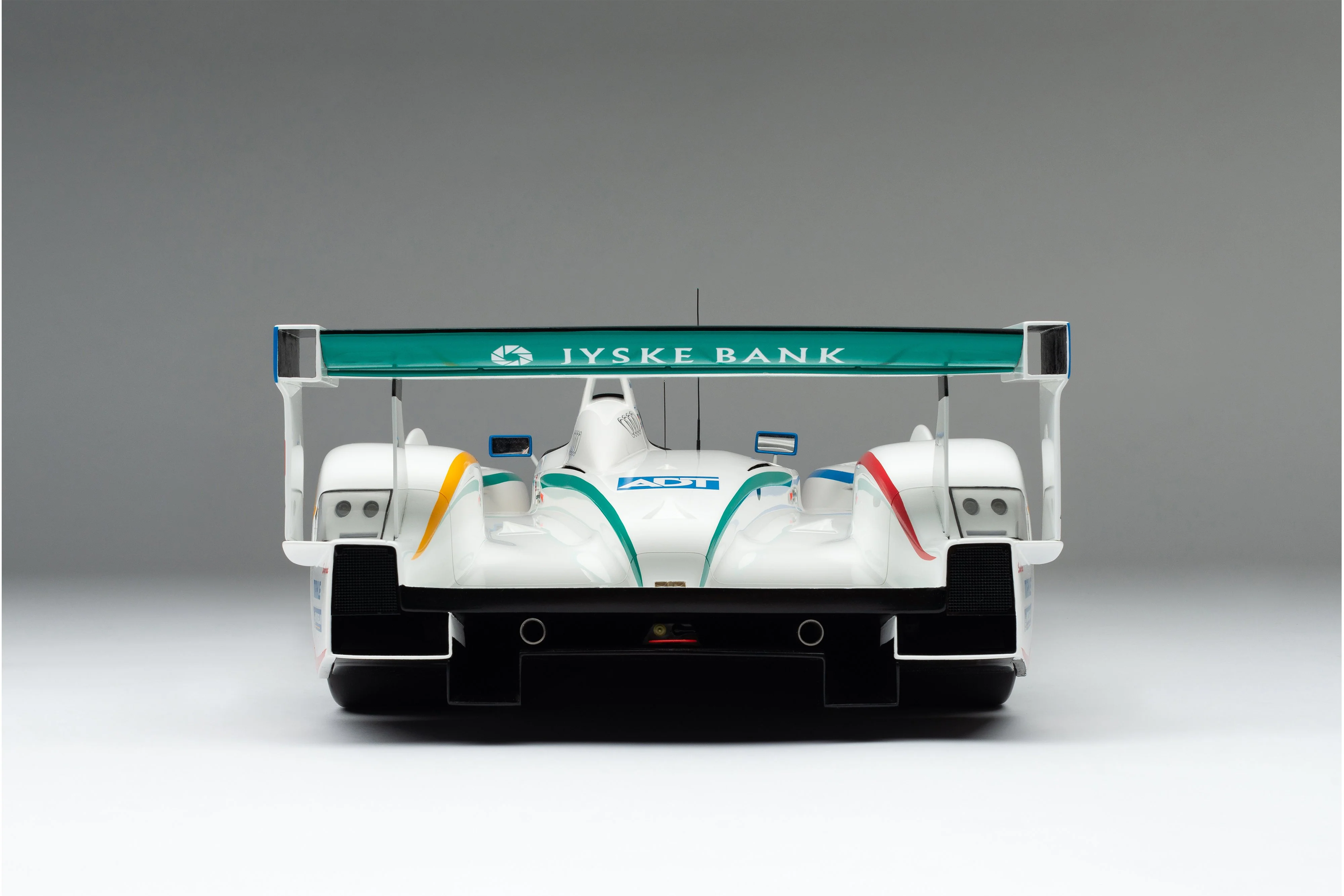 Audi R8 - 2005 Le Mans Winner - Image 8