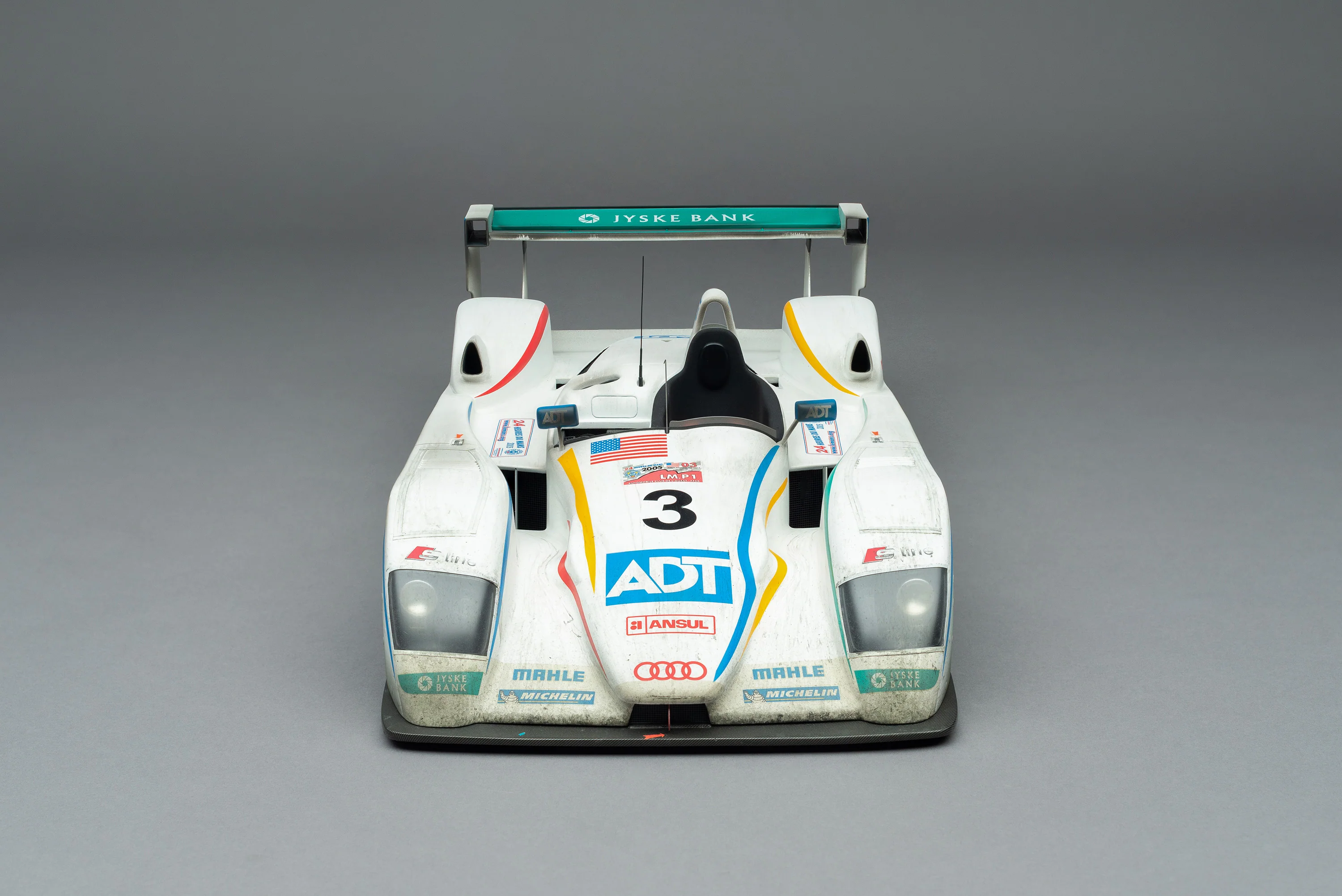Audi R8 - 2005 Le Mans Winner - Race Weathered - Image 14