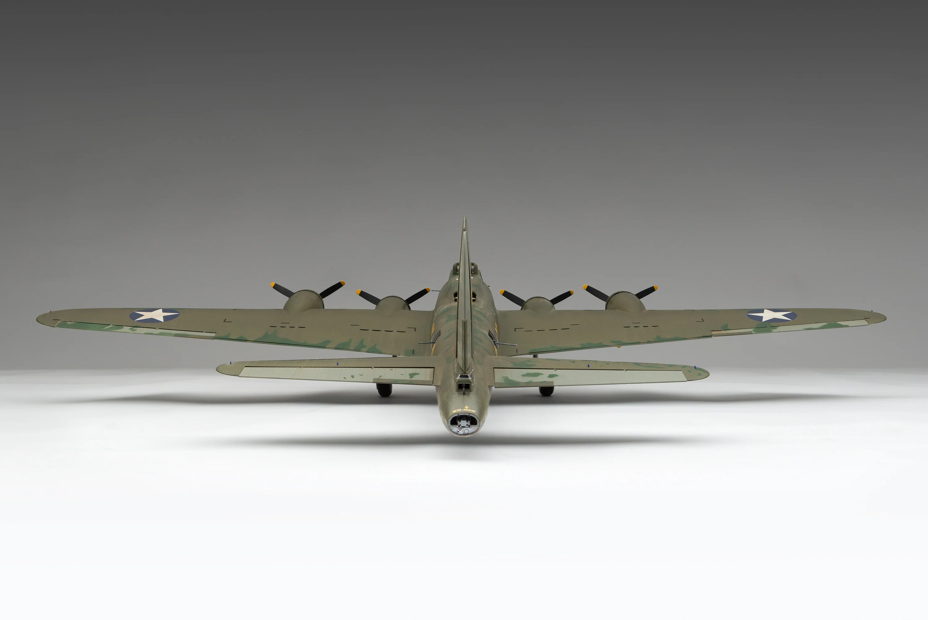 B-17F Flying Fortress - 'Memphis Belle' - Image 15