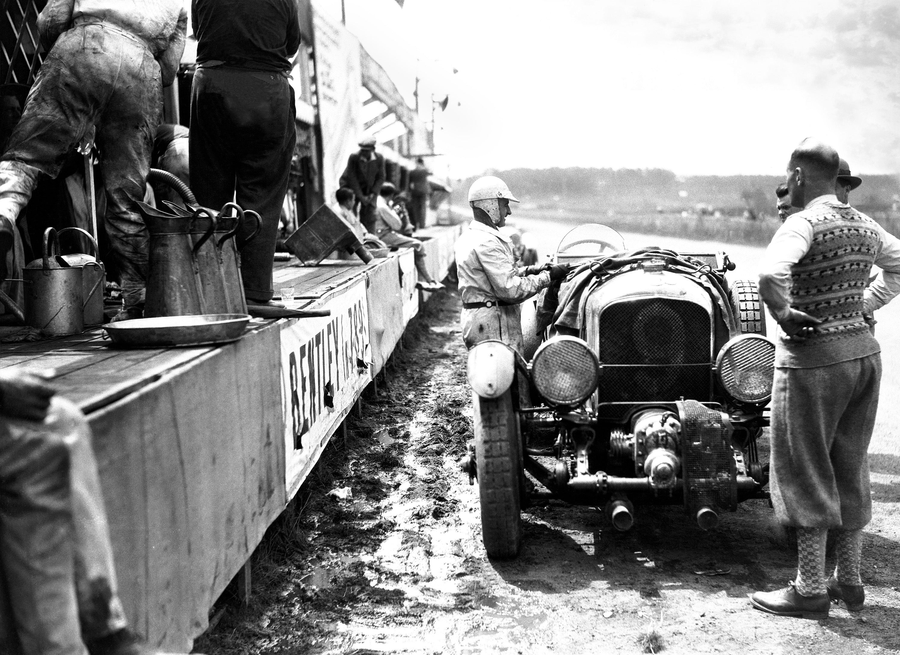 "1929 Bentley Blower" - 1930 Le Mans - Birkin & Chassagne - Race Weathered - Image 5
