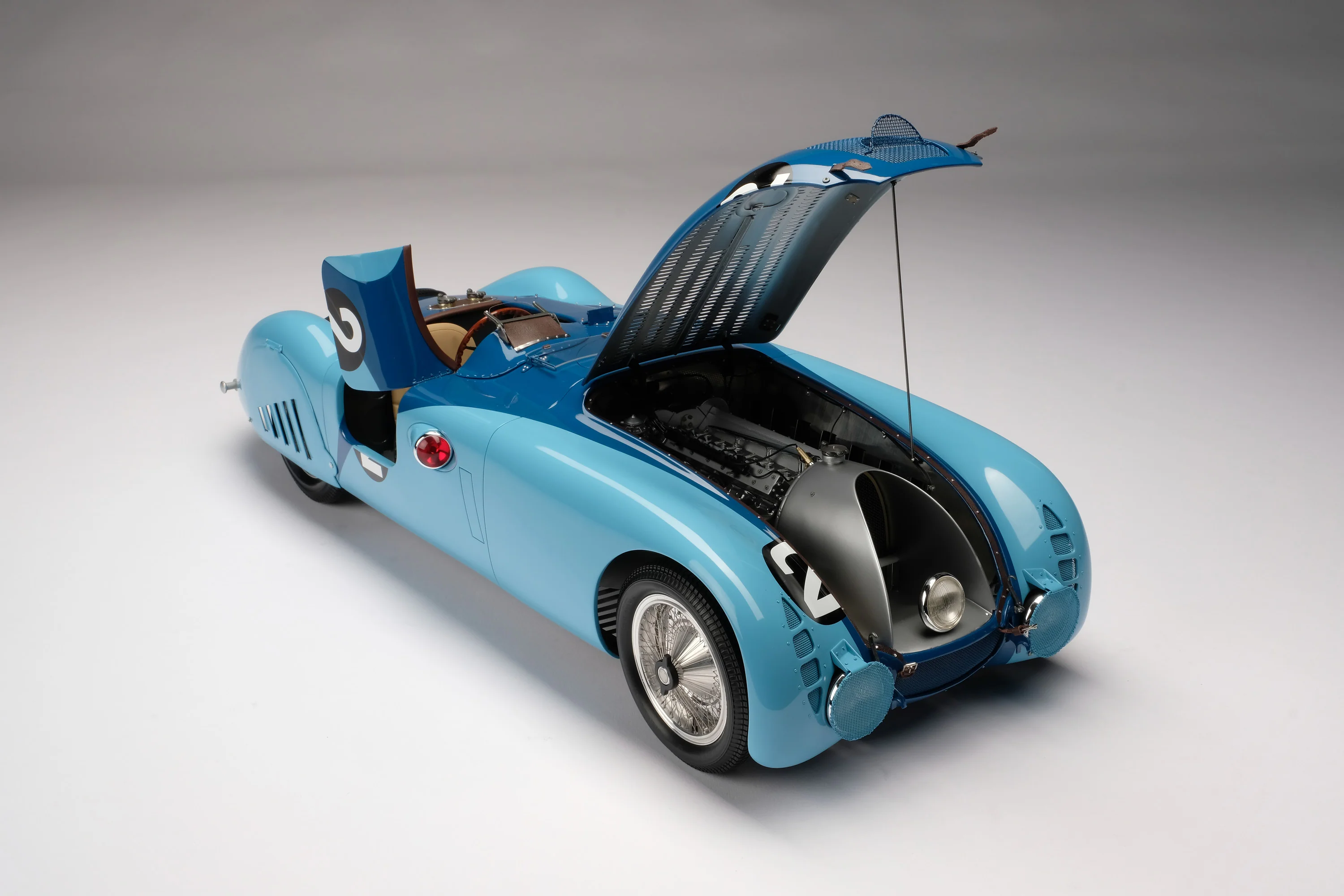 BUGATTI Type 57G "Tank" - 1937 Le Mans Winner - Image 12