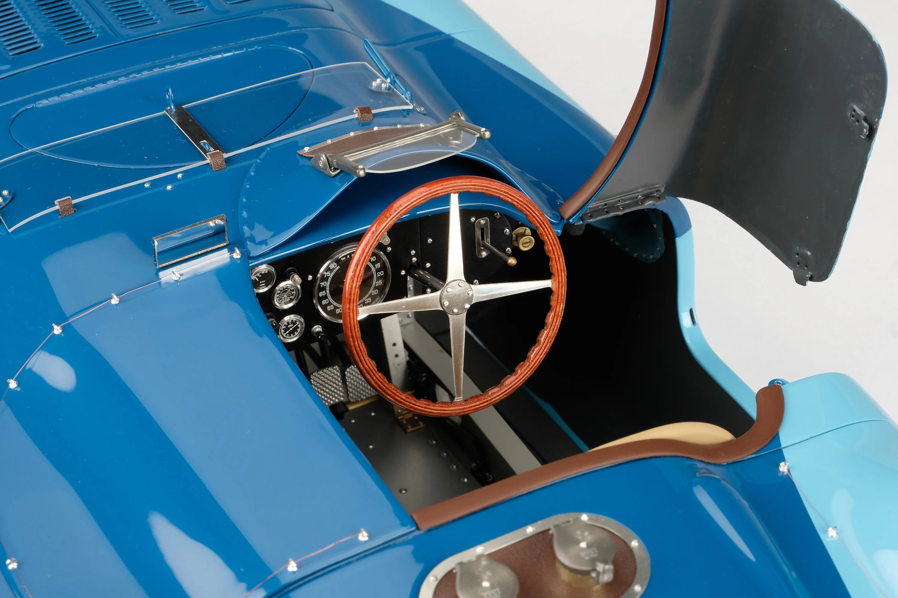 BUGATTI Type 57G "Tank" - 1937 Le Mans Winner - Image 22