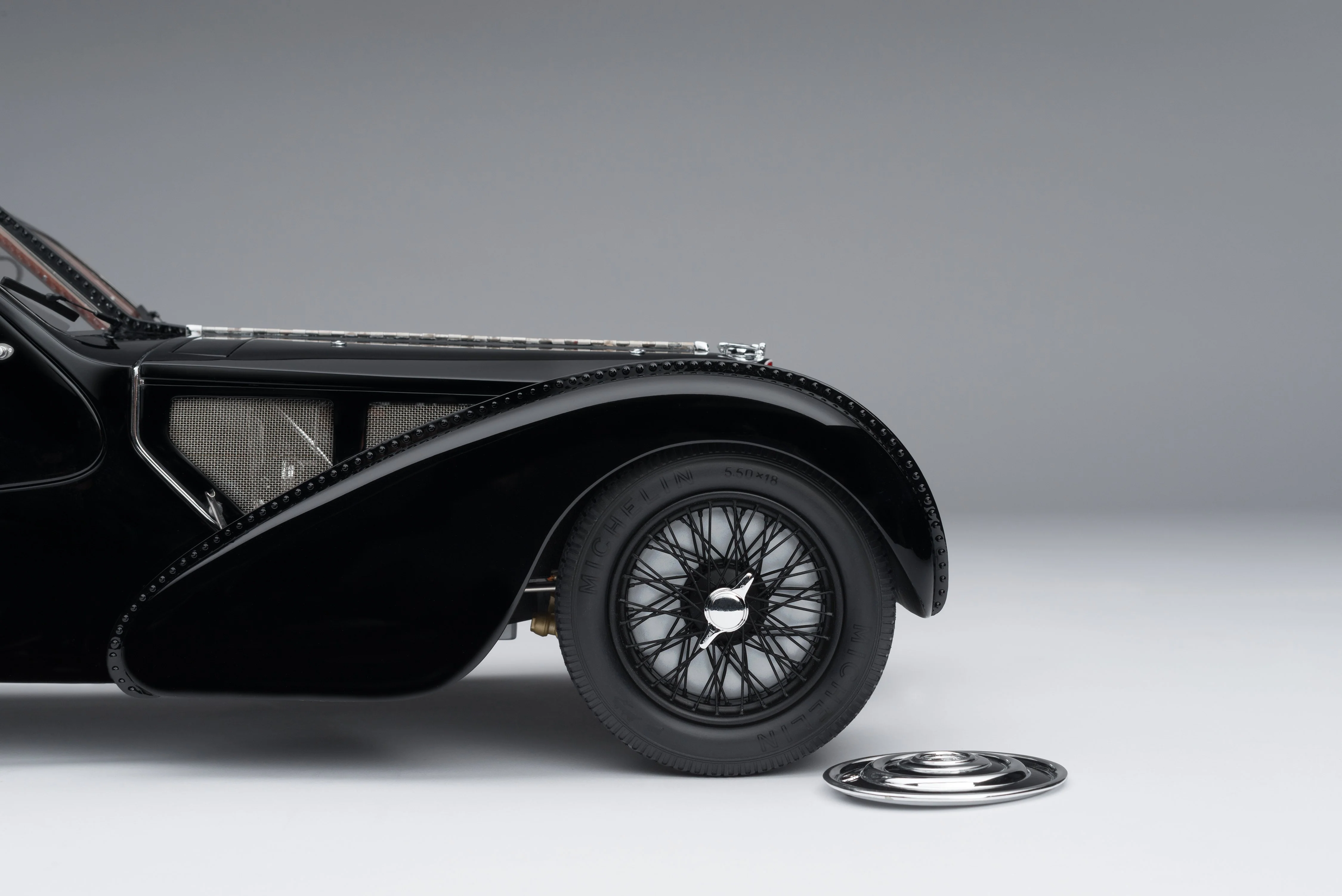 BUGATTI Type 57SC Atlantic - "La Voiture Noire" (1936) - Image 13