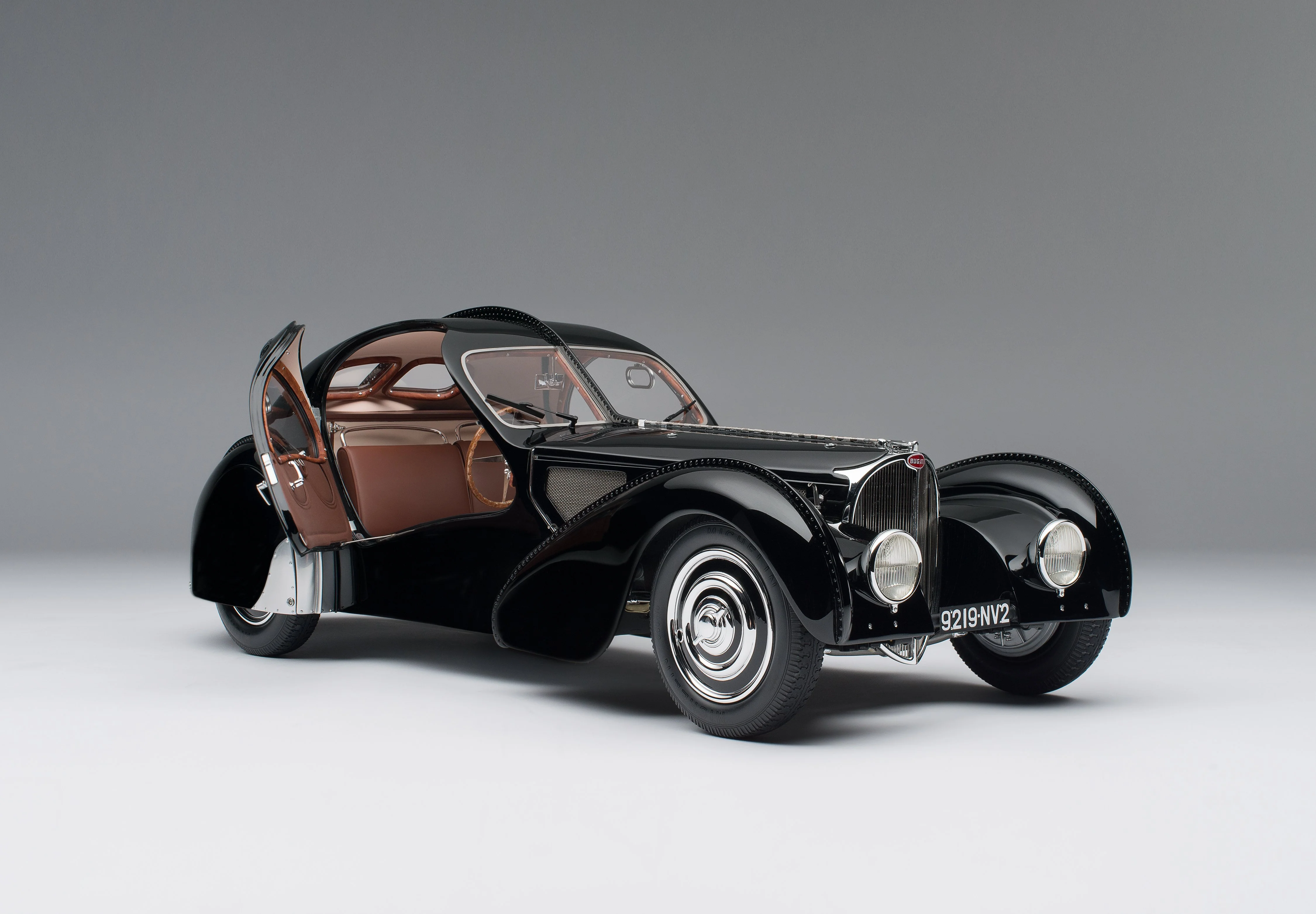 BUGATTI Type 57SC Atlantic - "La Voiture Noire" (1936) - Image 5