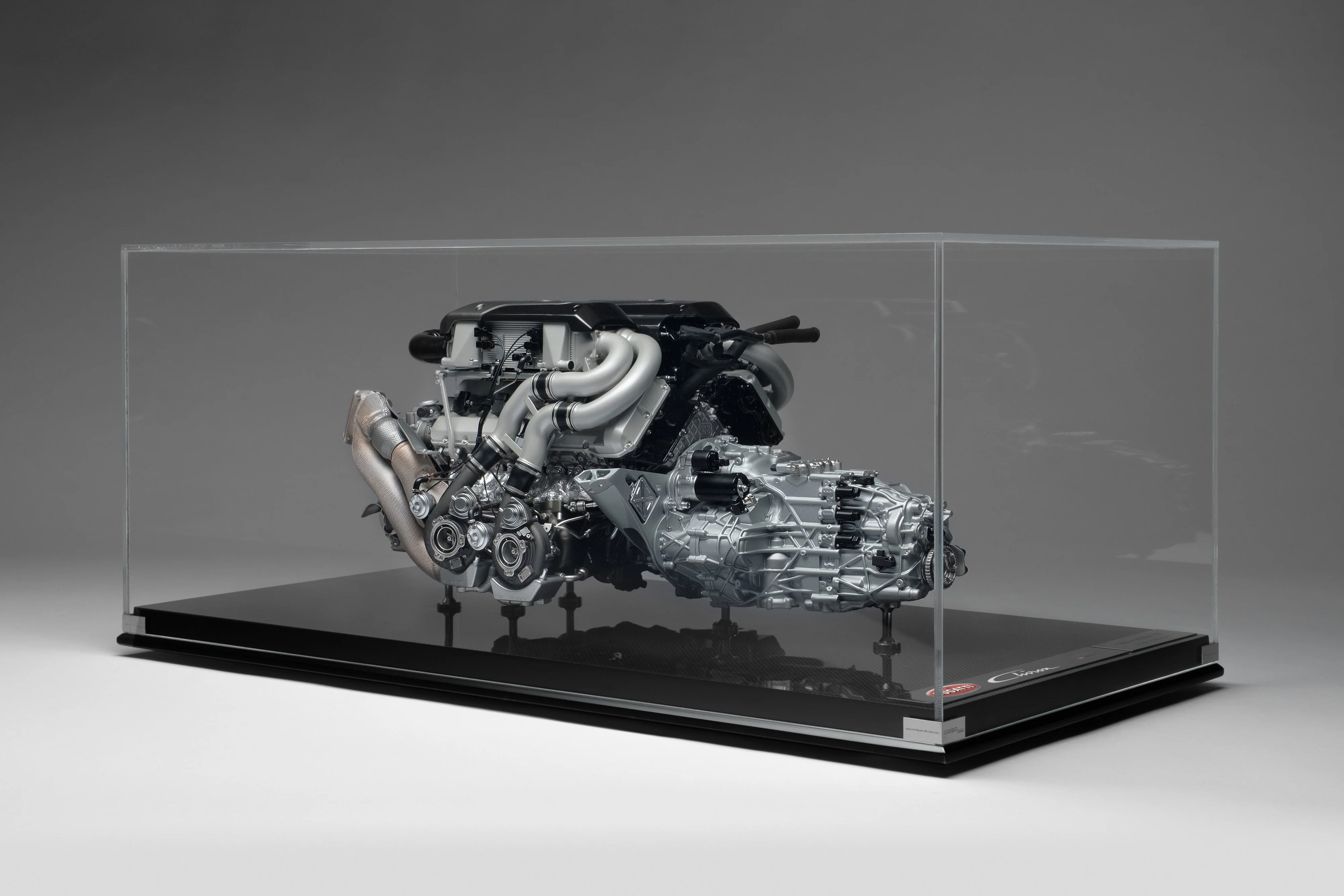 BUGATTI Chiron 8.0L W16 Engine and Gearbox (2016) - Image 13