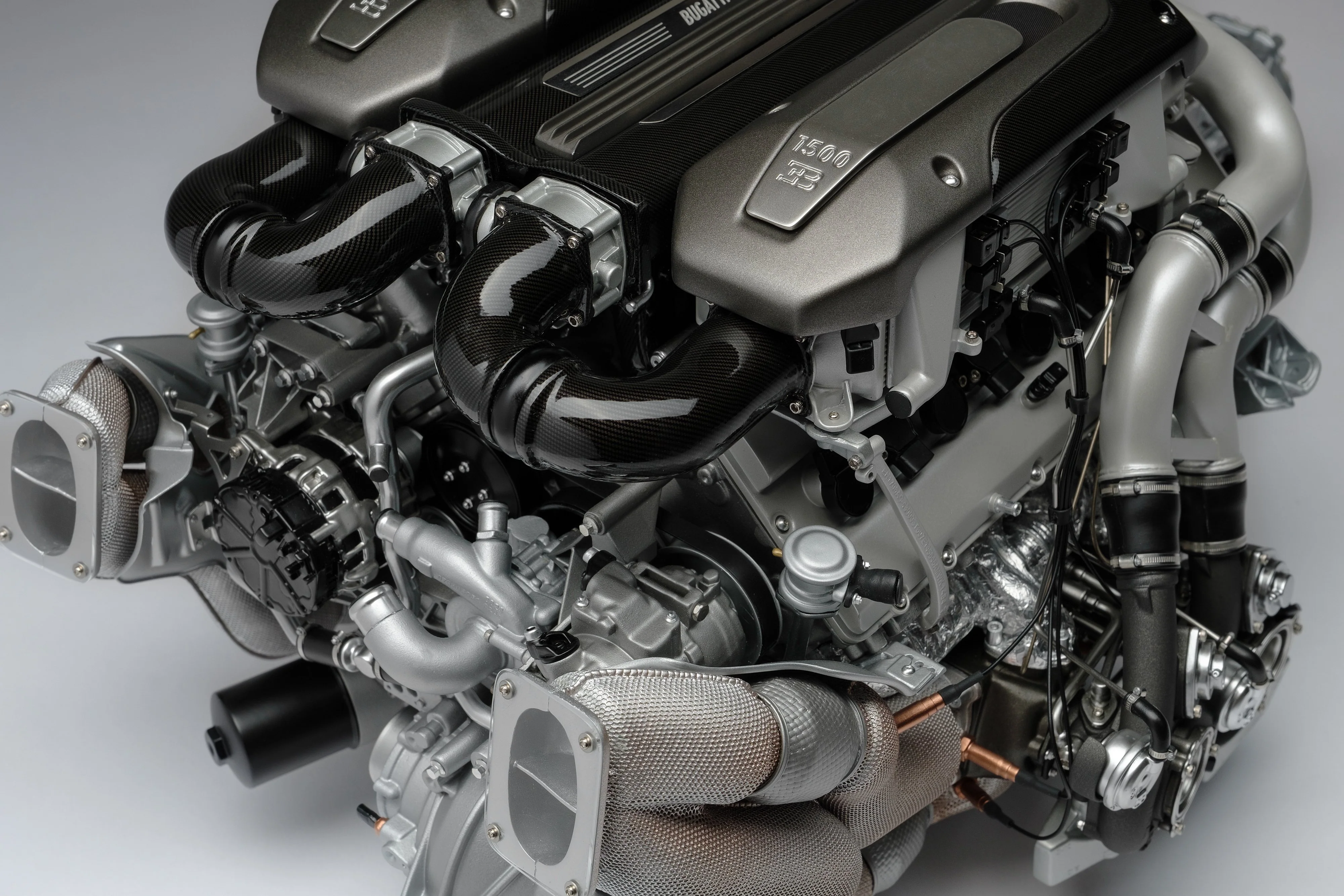 BUGATTI Chiron 8.0L W16 Engine and Gearbox (2016) - Image 14