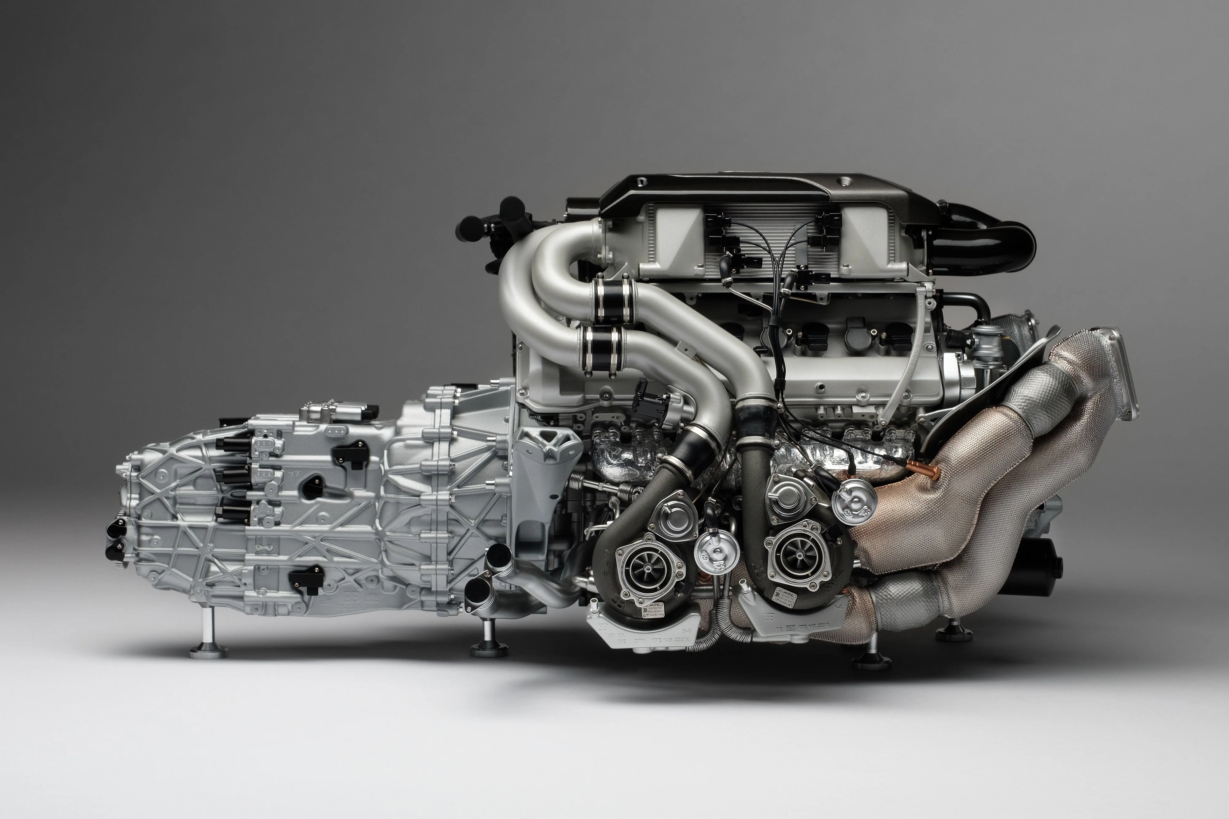 BUGATTI Chiron 8.0L W16 Engine and Gearbox (2016) - Image 8