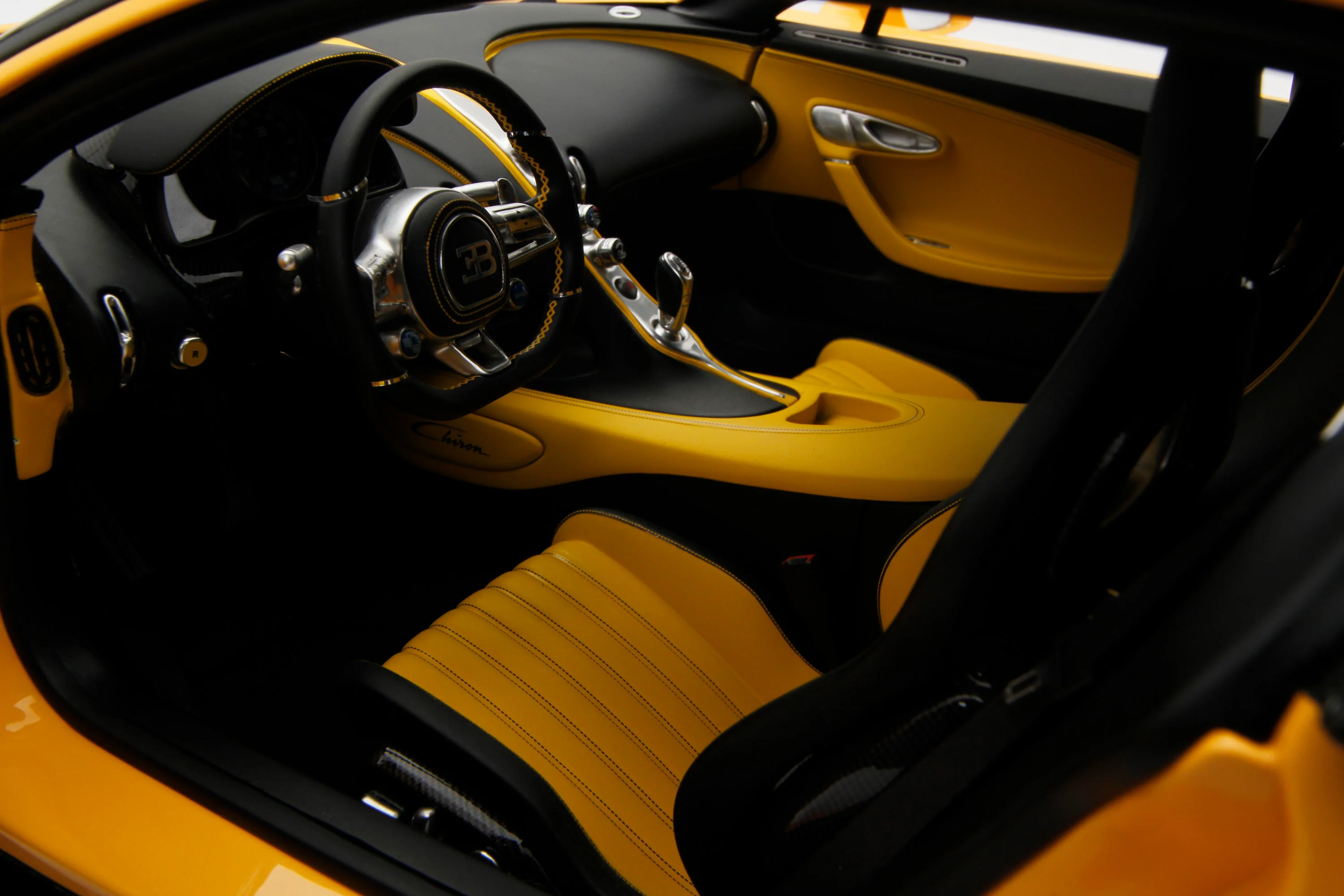 BUGATTI Chiron - Tailor Made - Image 13