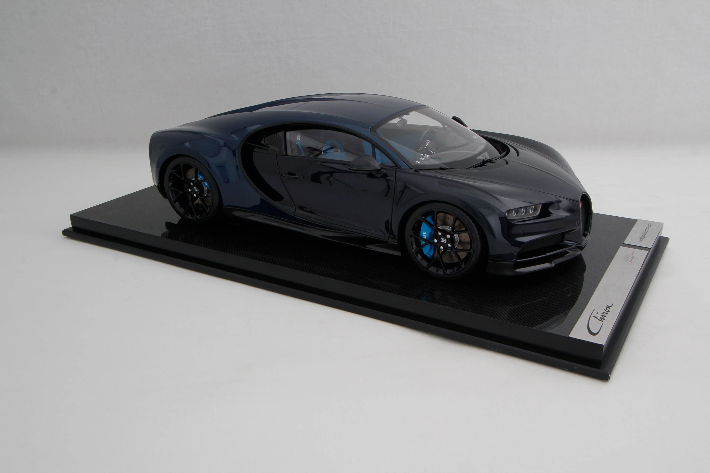 BUGATTI Chiron - Tailor Made - Image 15