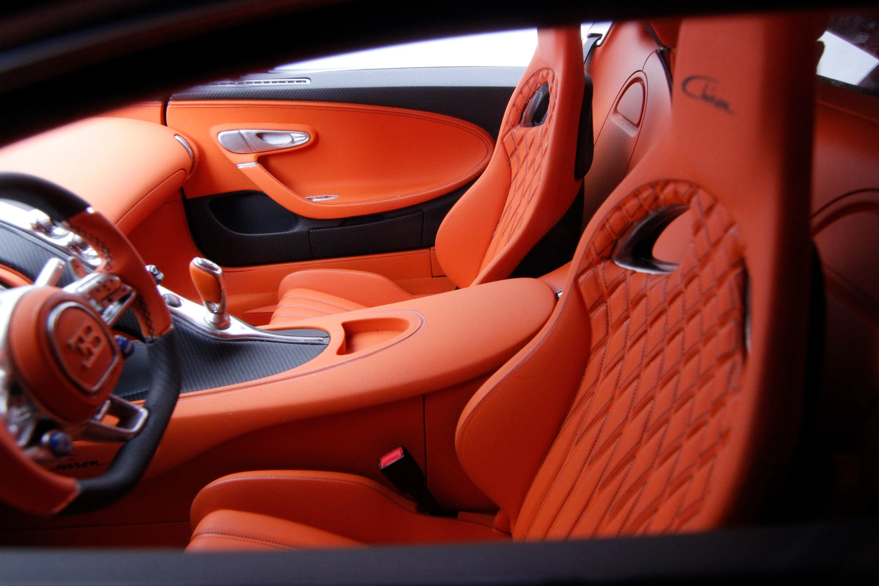 BUGATTI Chiron - Tailor Made - Image 5