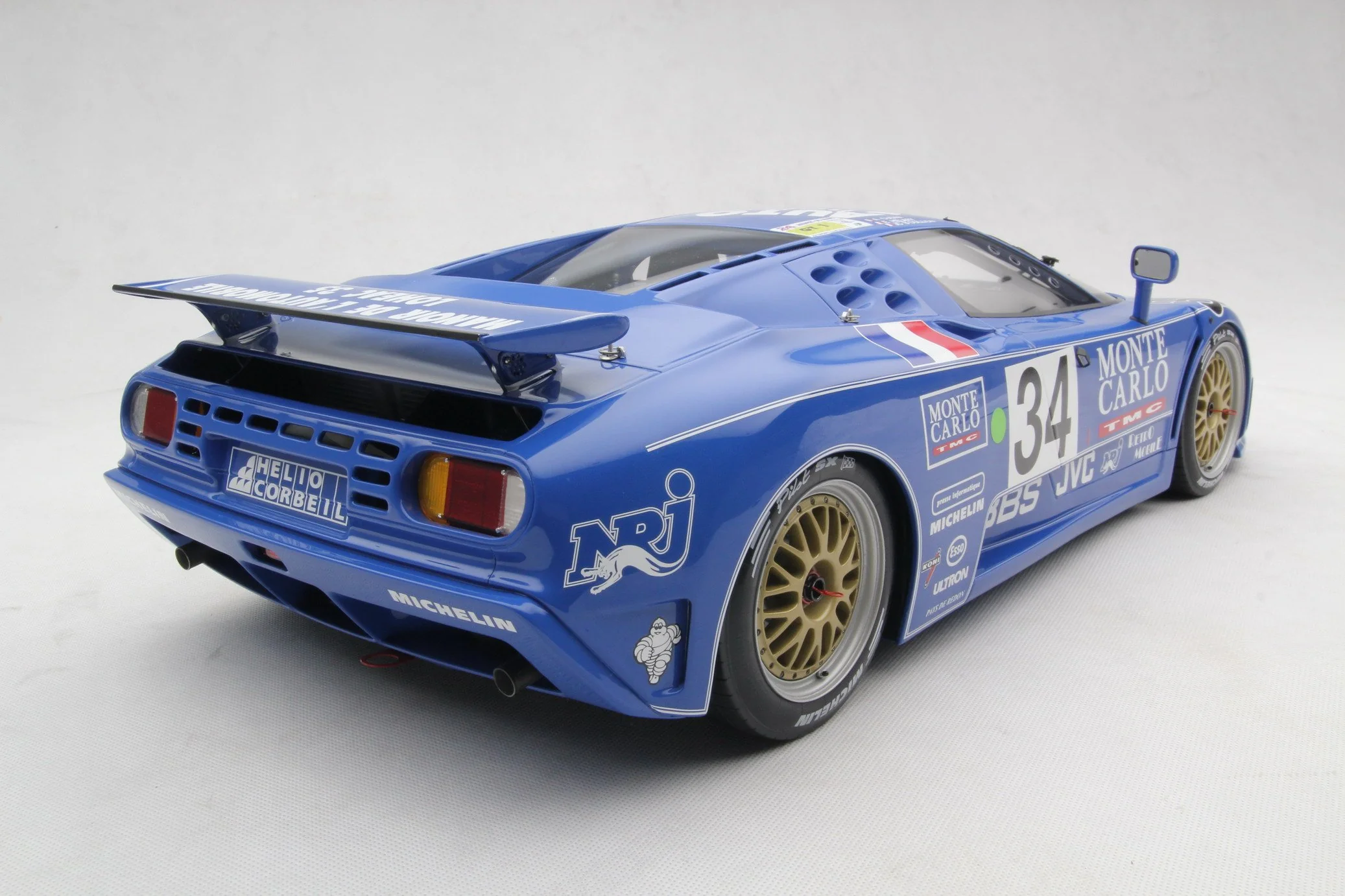 BUGATTI EB110 LM - 1994 Le Mans - Image 9