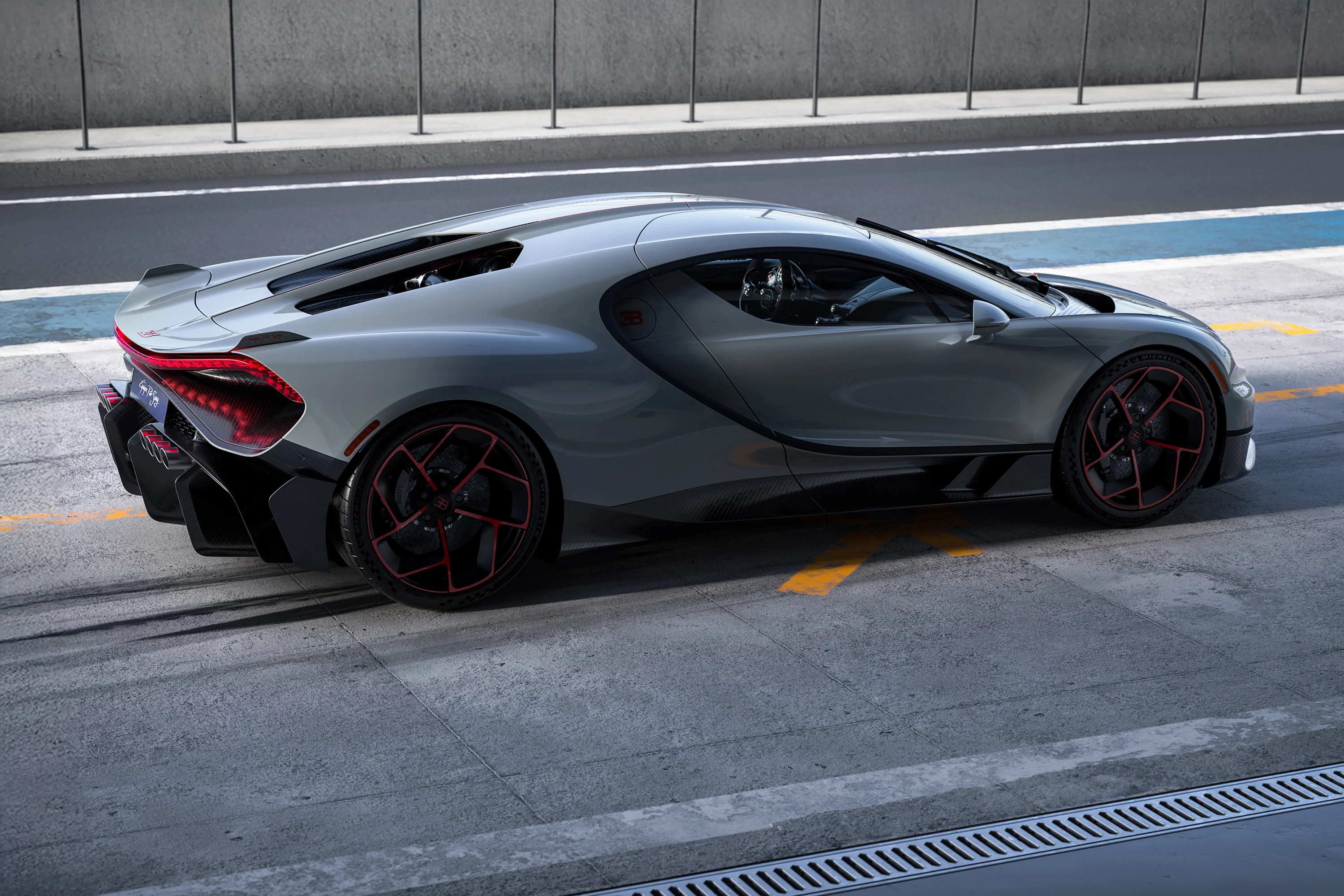 BUGATTI Tourbillon (2025) - Équipe Pur Sang Specification - Image 3