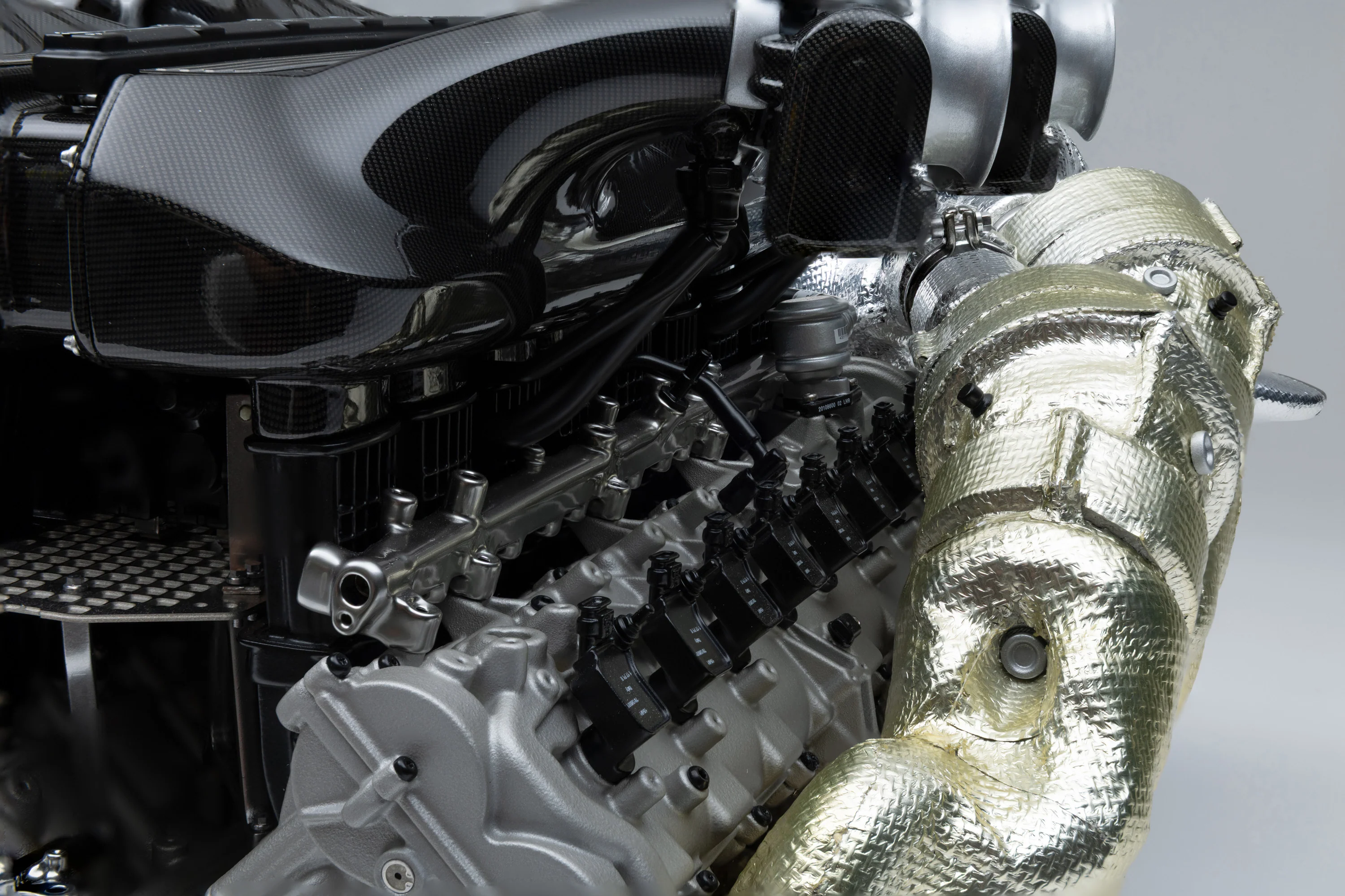 BUGATTI Tourbillon V16 Engine and Gearbox (2026) - Image 13