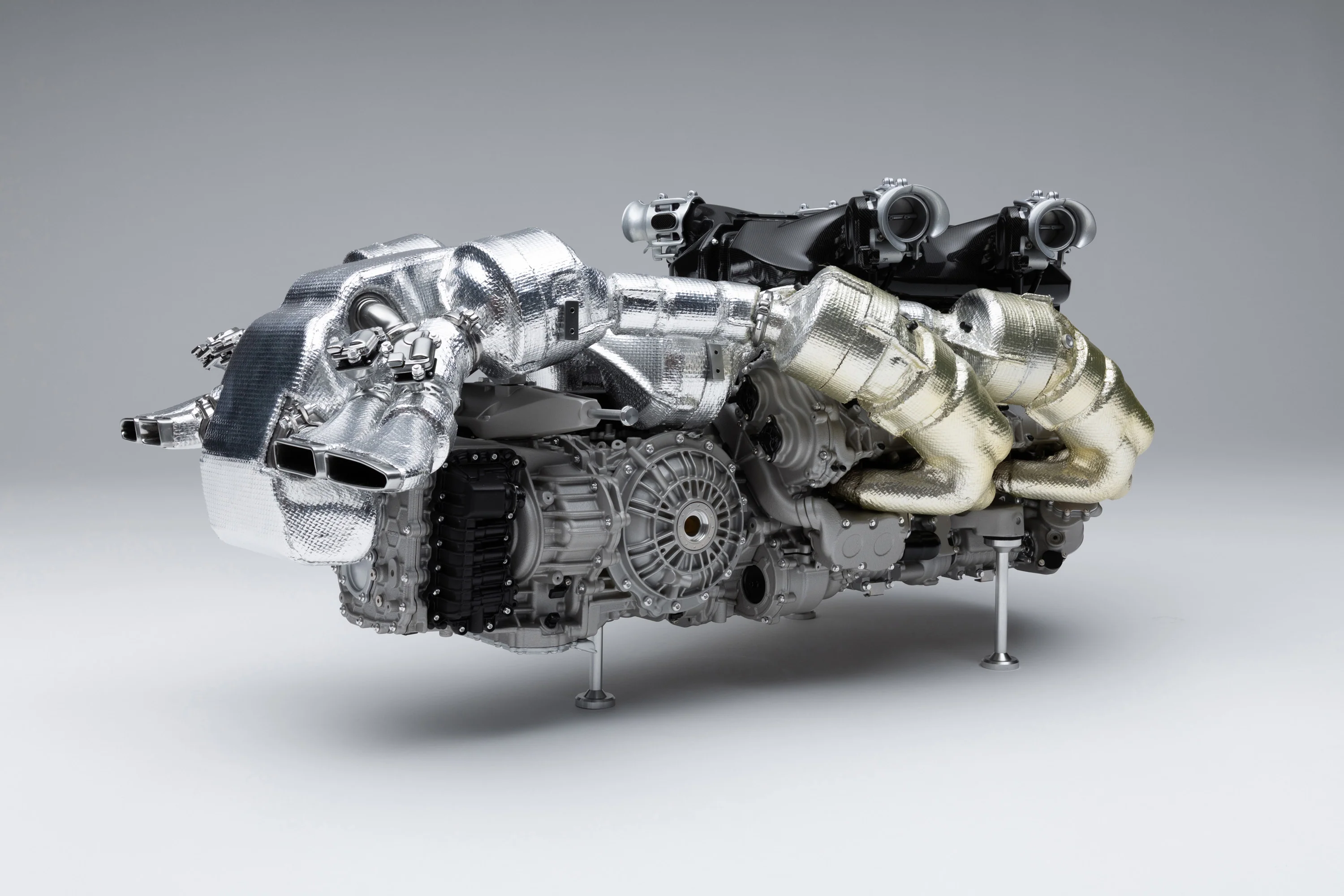 BUGATTI Tourbillon V16 Engine and Gearbox (2026) - Image 18