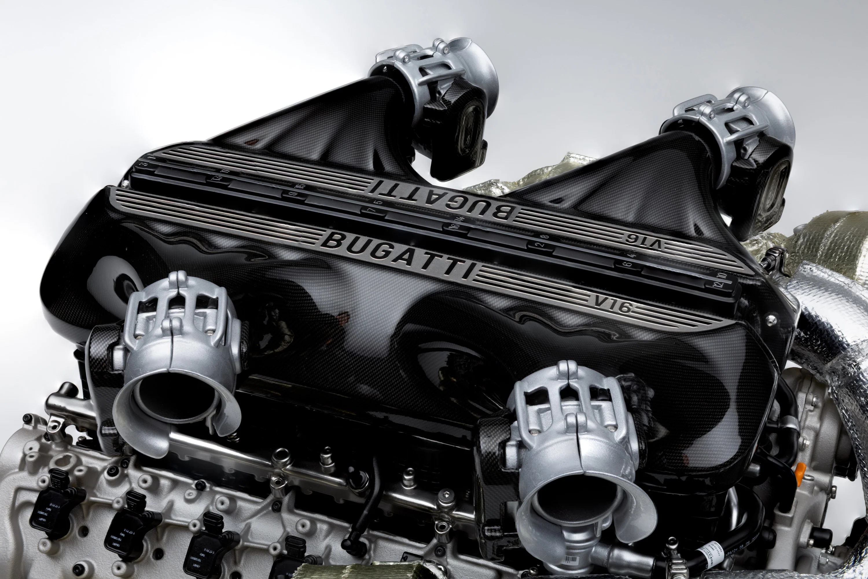 BUGATTI Tourbillon V16 Engine and Gearbox (2026) - Image 7