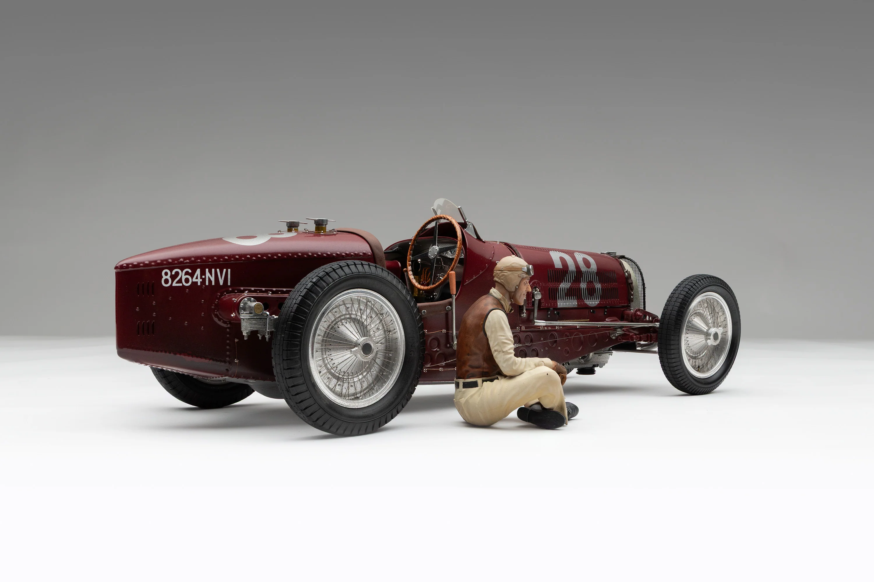 BUGATTI Type 59 - 1934 Monaco Grand Prix - Tazio Nuvolari Figure Edition - Image 10