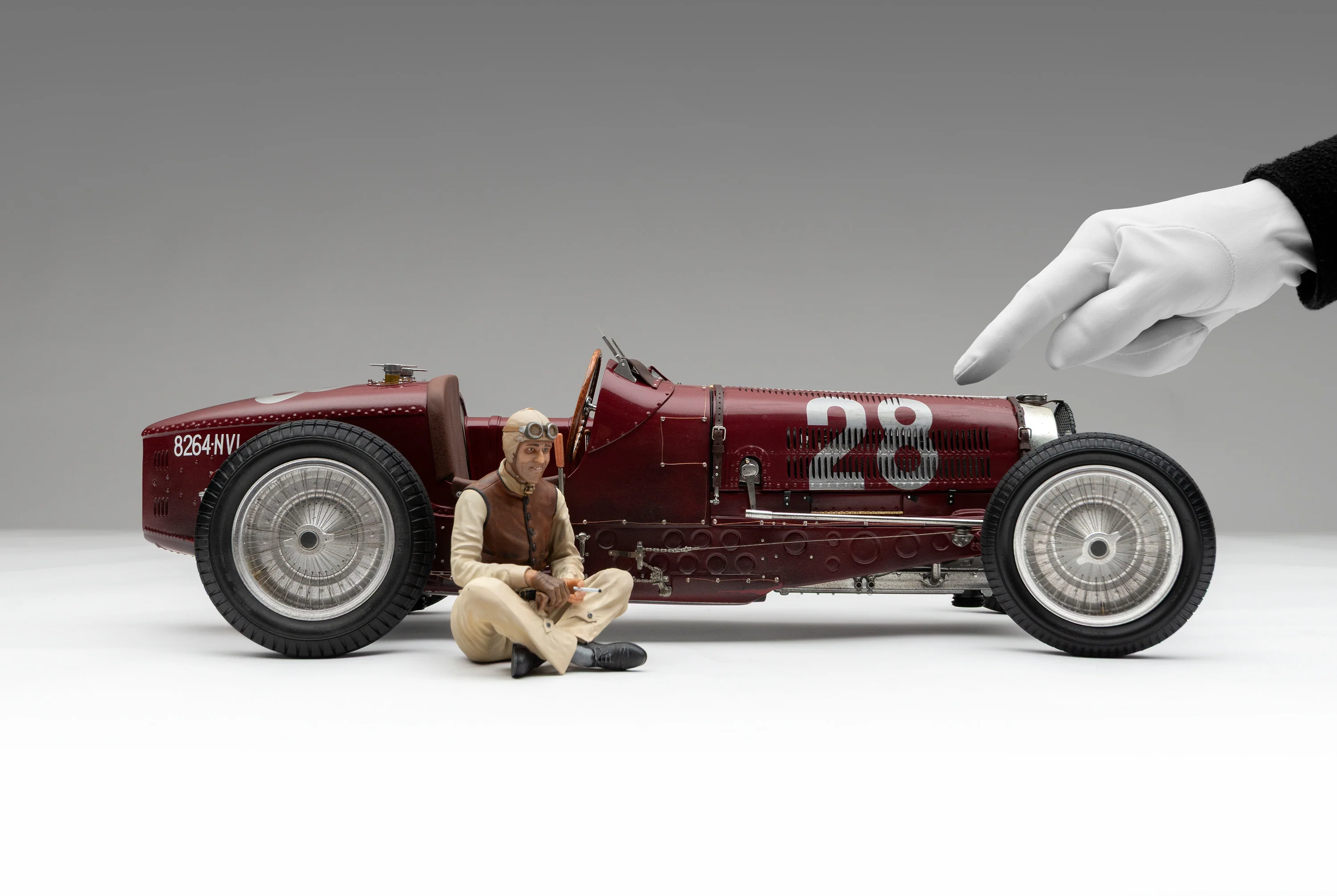 BUGATTI Type 59 - 1934 Monaco Grand Prix - Tazio Nuvolari Figure Edition - Image 4