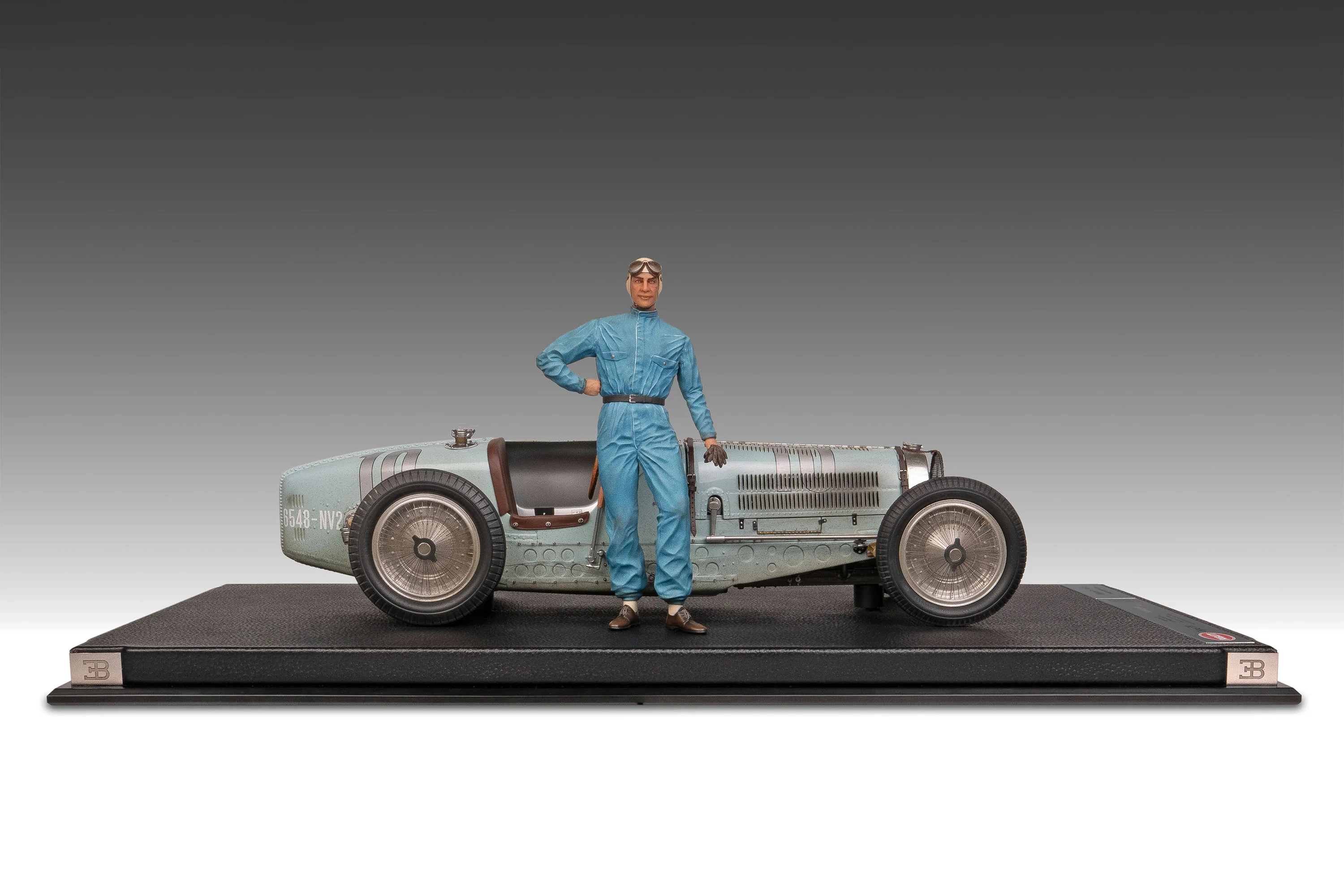 BUGATTI Type 59 - 1935 Belgian Grand Prix - Jean-Pierre Wimille Figure Edition - Image 14