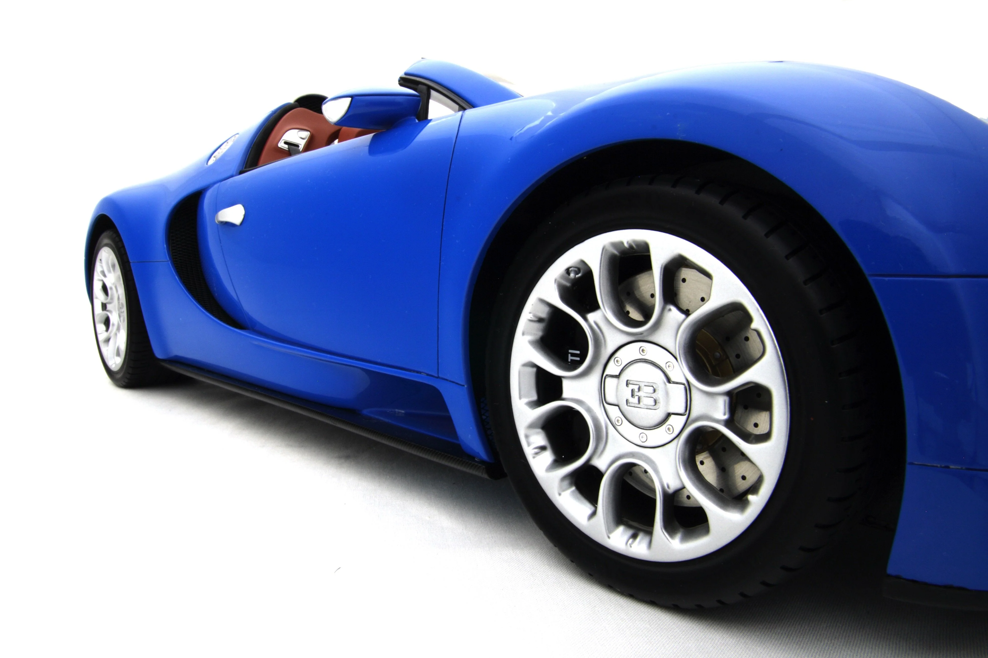 BUGATTI Veyron Grand Sport (2009) - Image 26