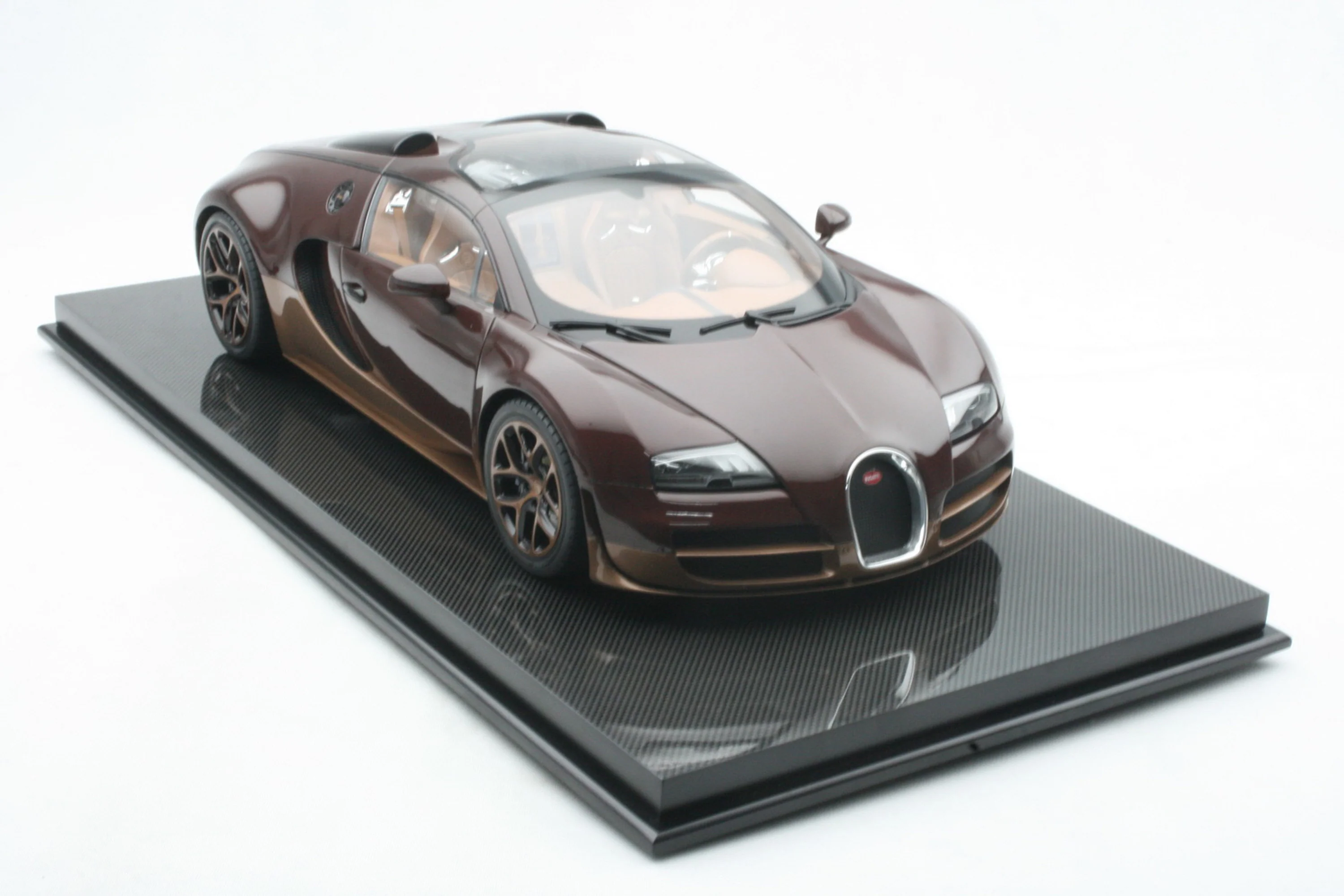 BUGATTI Veyron - Tailor Made - Image 16