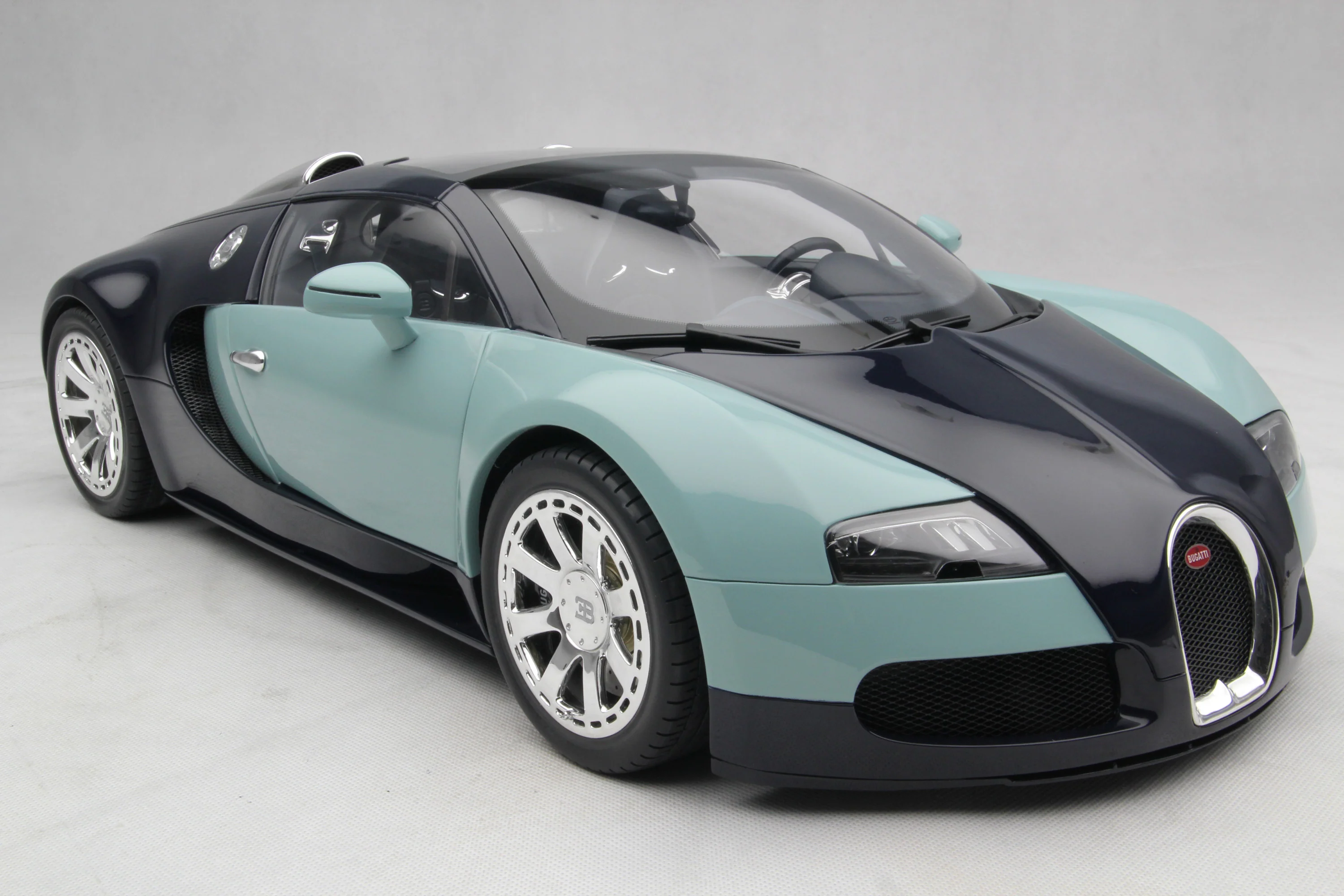 BUGATTI Veyron - Tailor Made - Image 26