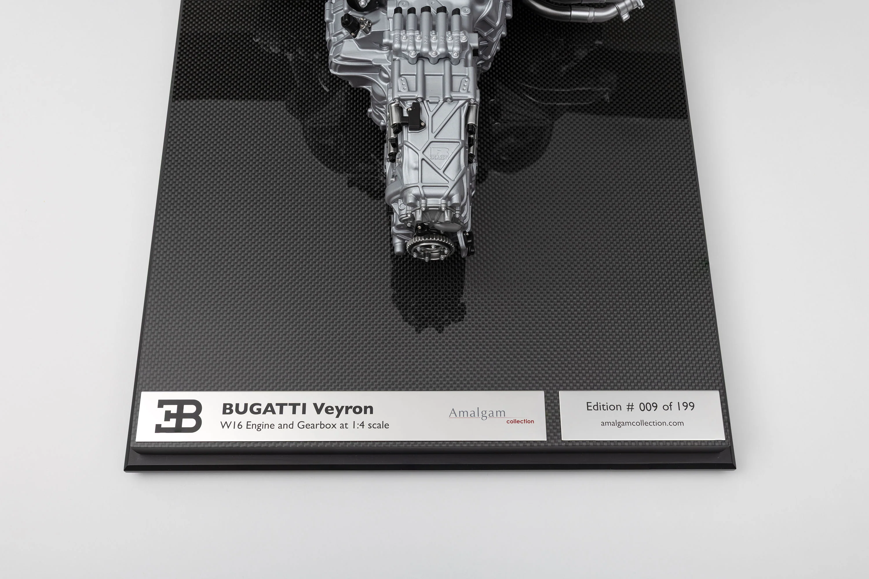 BUGATTI Veyron W16 Engine and Gearbox (2005) - Image 14