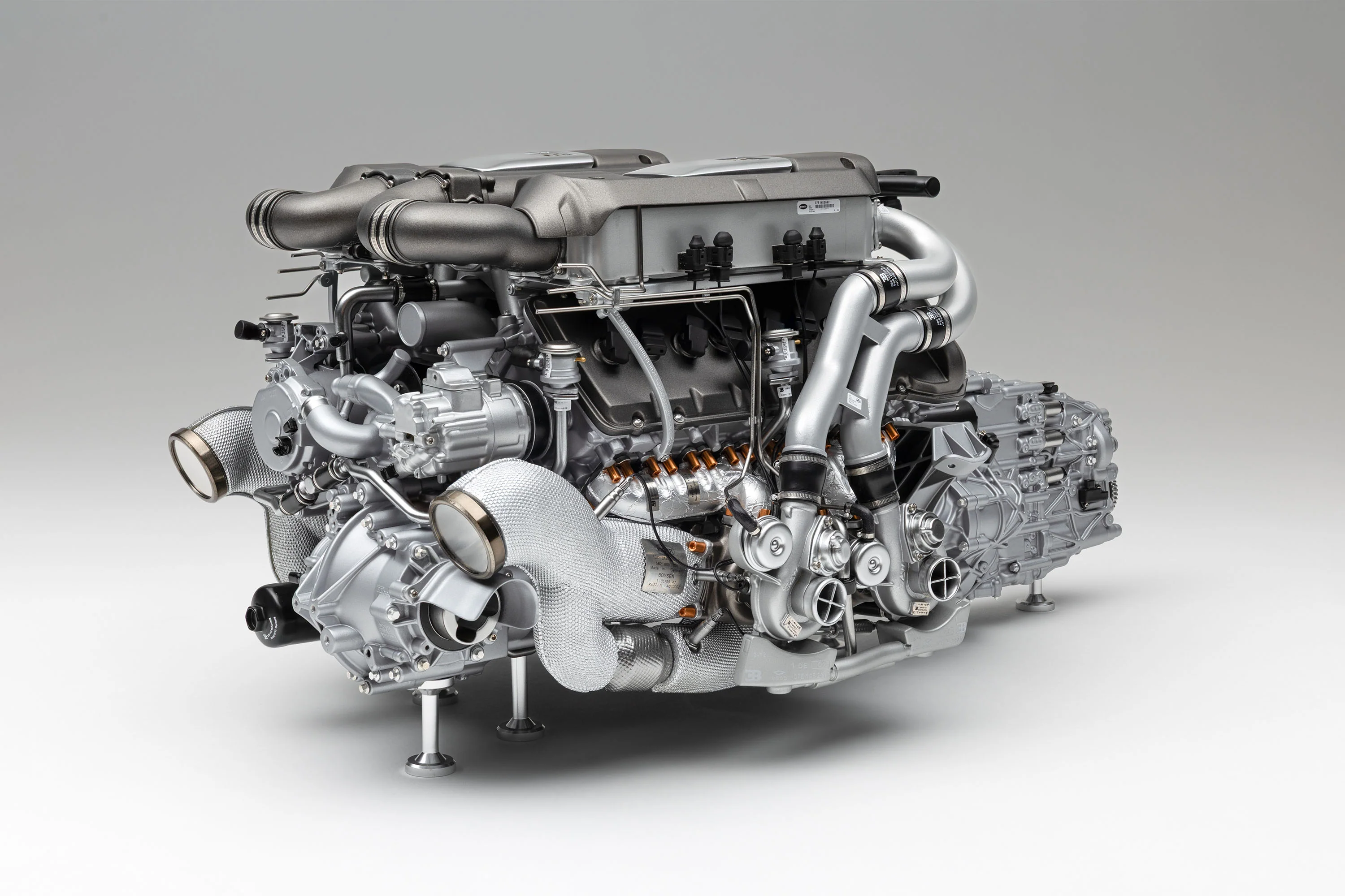 BUGATTI Veyron W16 Engine and Gearbox (2005) - Image 15