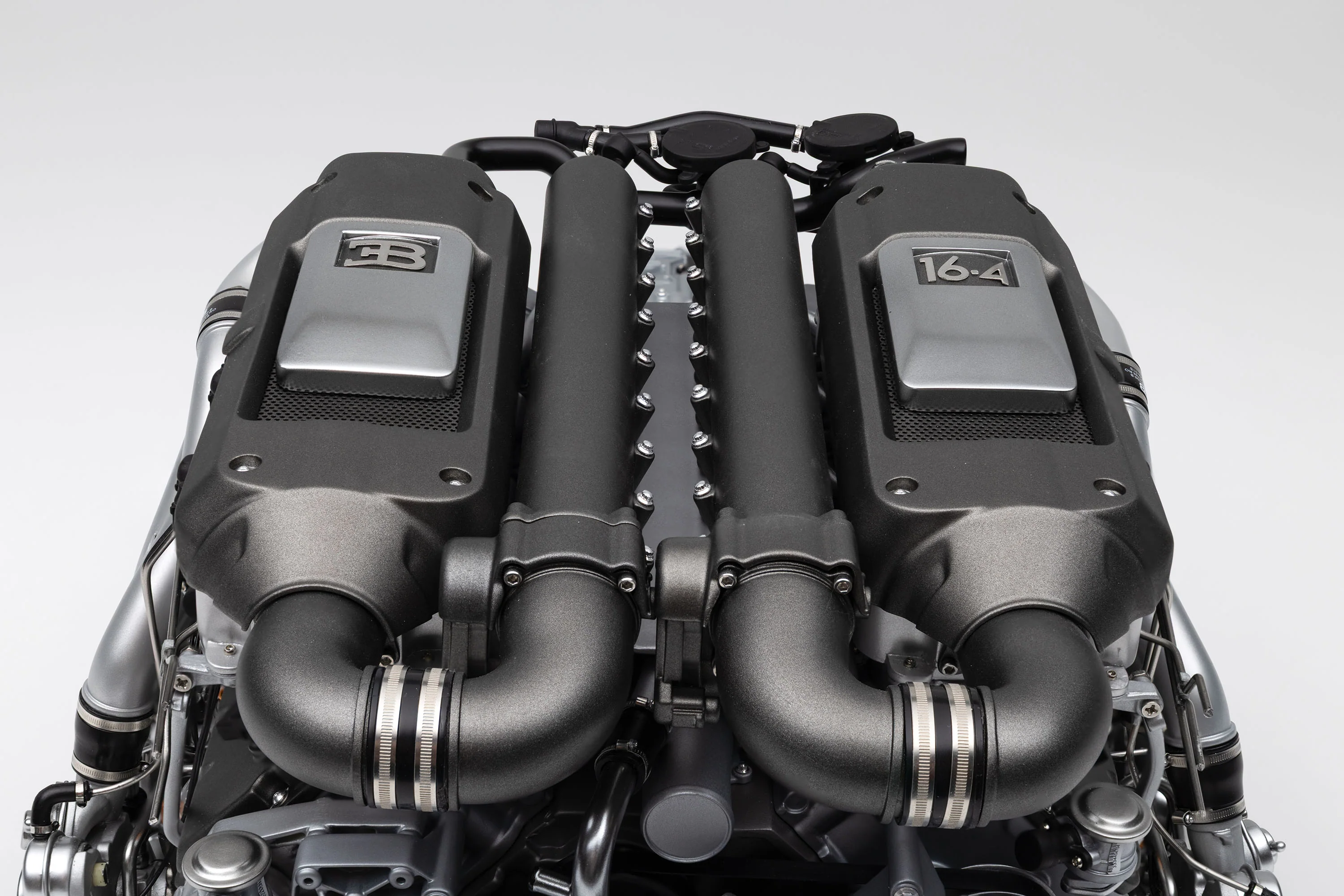 BUGATTI Veyron W16 Engine and Gearbox (2005) - Image 17