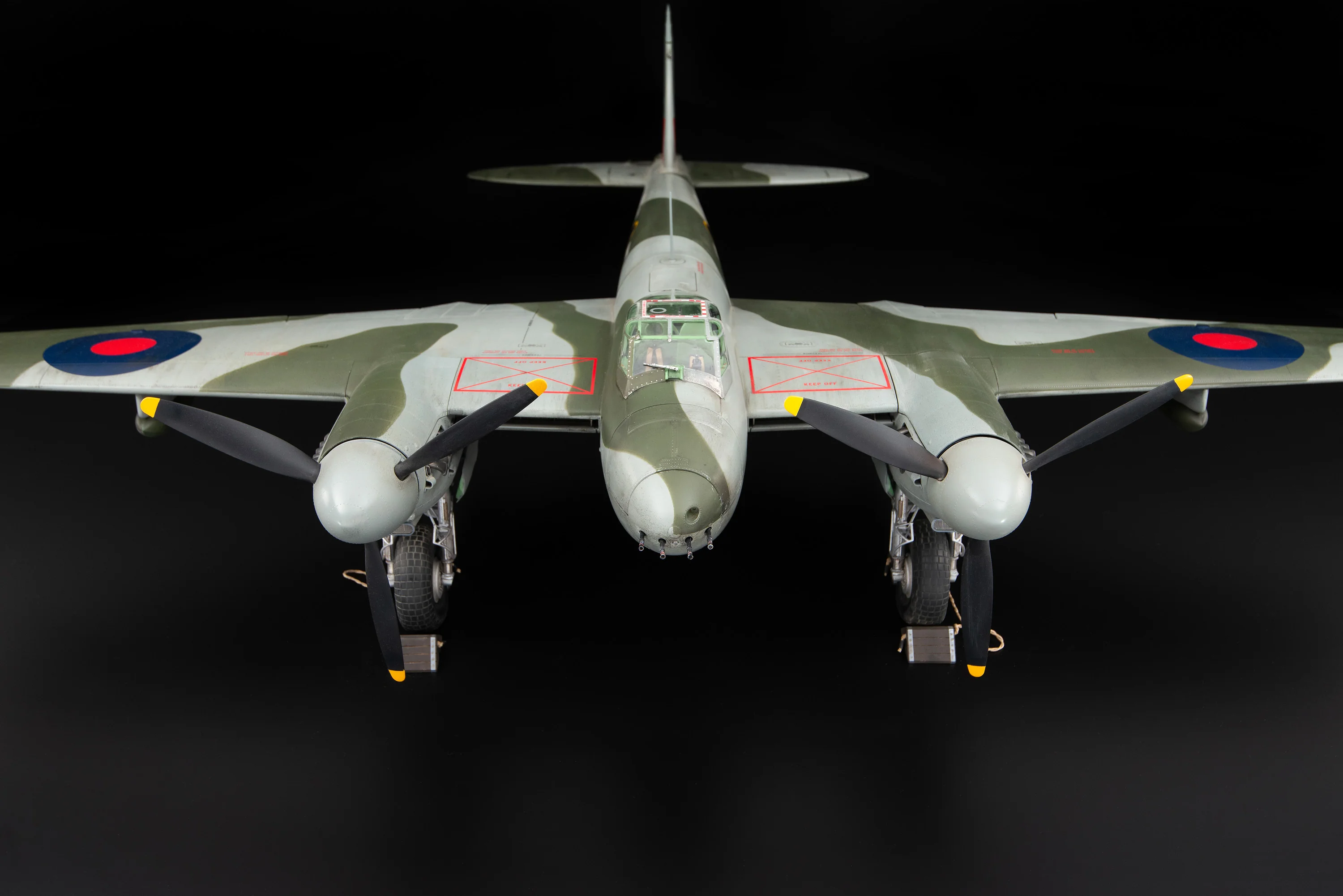 DH.98 Mosquito - FB.VI HX922 - Image 15