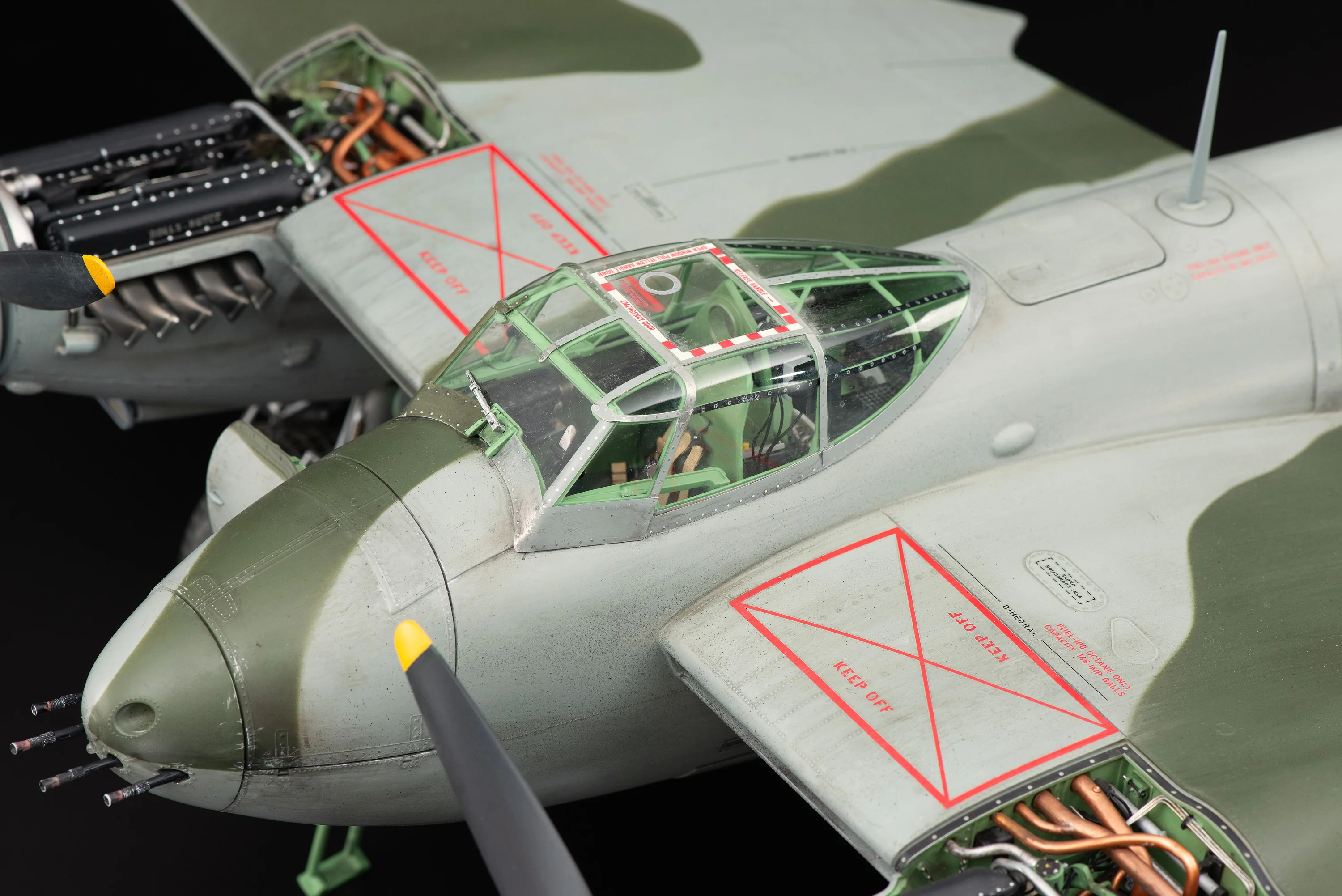 DH.98 Mosquito - FB.VI HX922 - Image 26