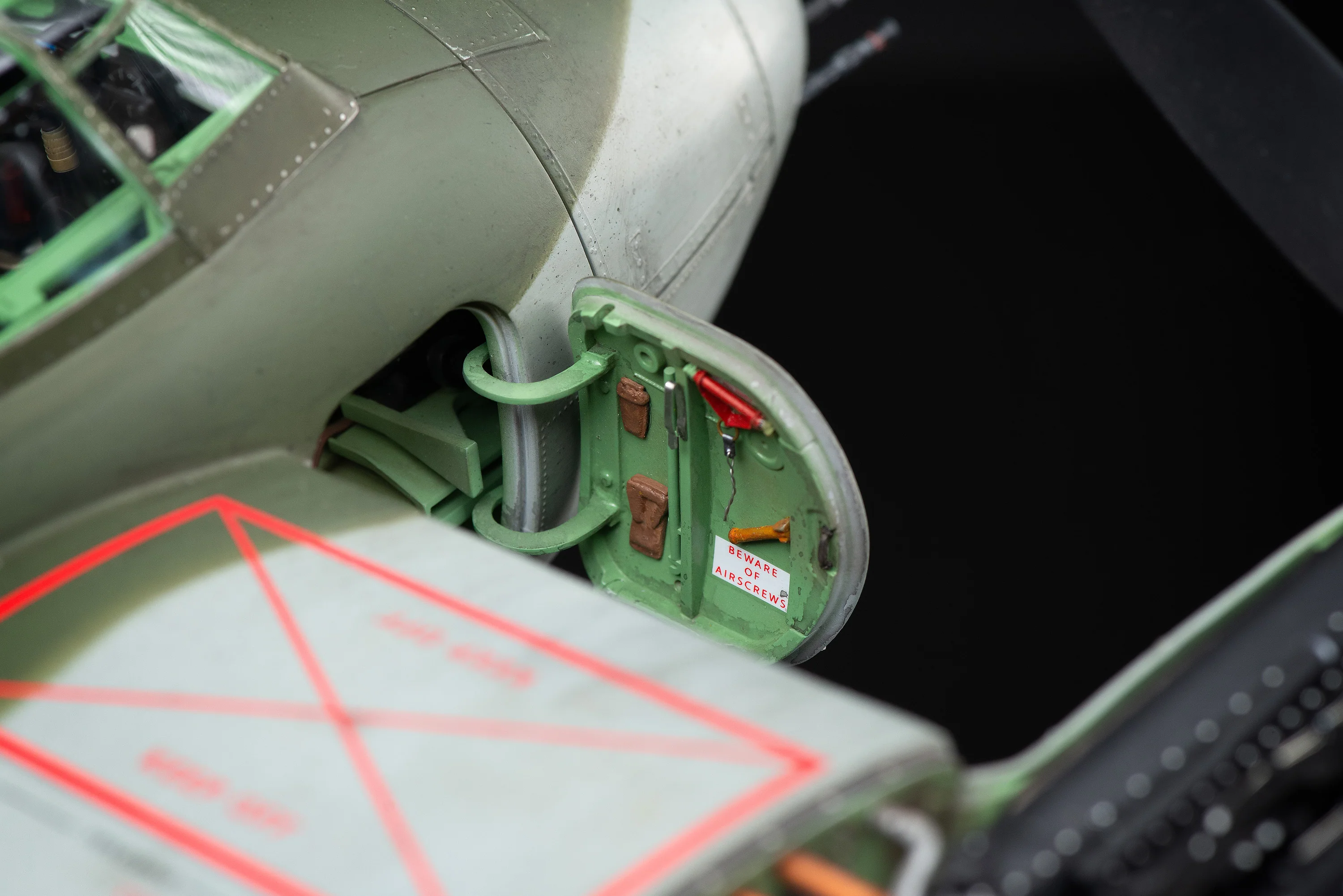 DH.98 Mosquito - FB.VI HX922 - Image 29