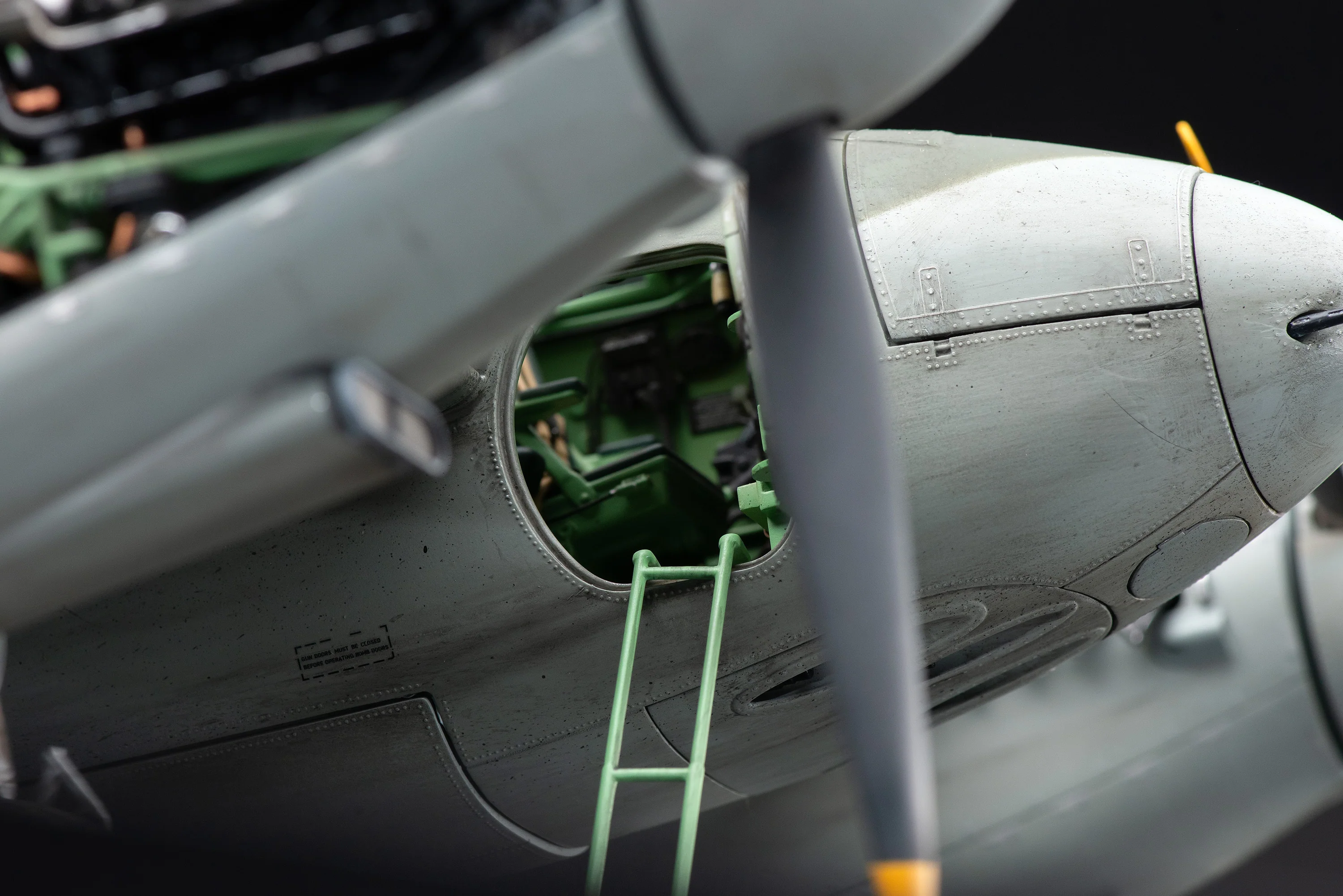 DH.98 Mosquito - FB.VI HX922 - Image 30