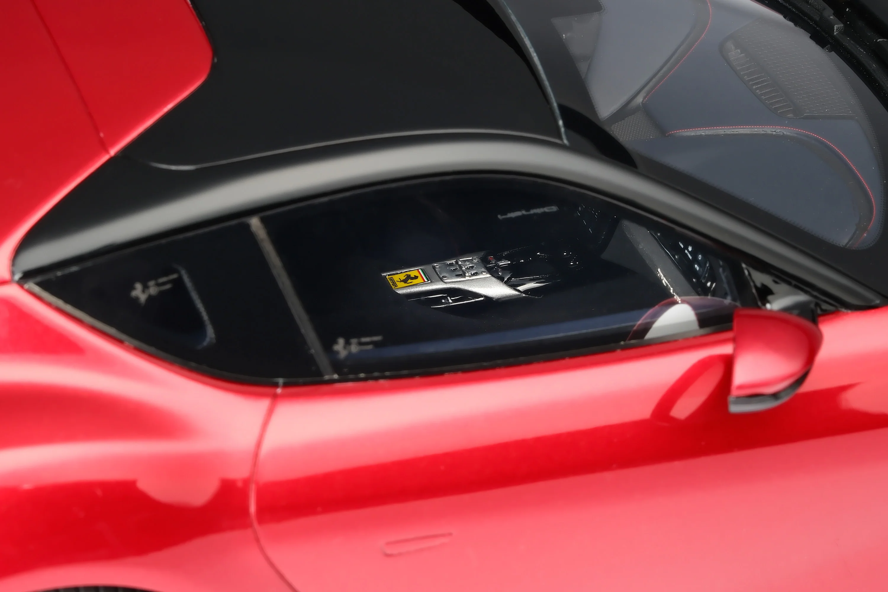 Ferrari 12Cilindri (2024) - Image 13