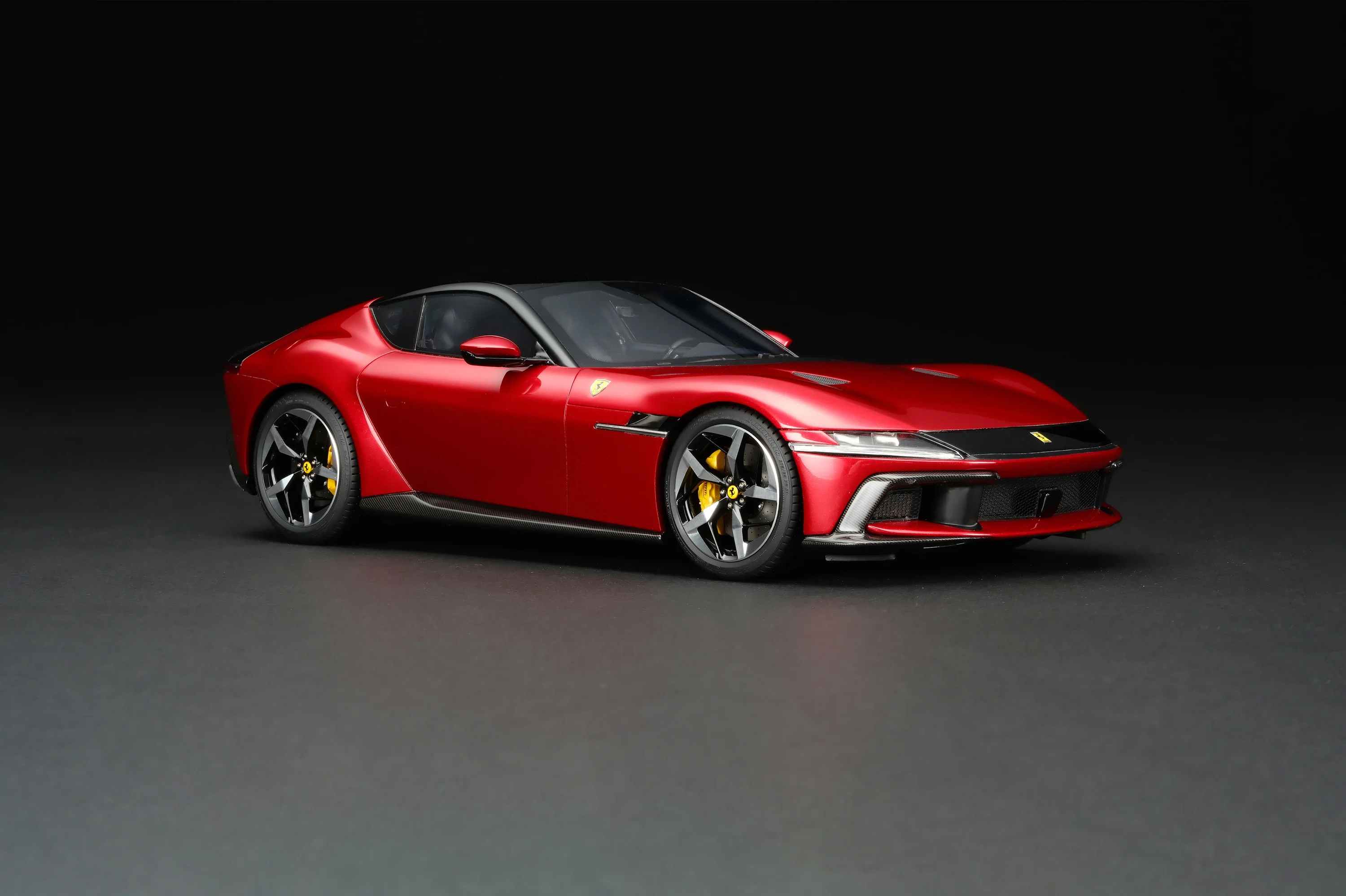 Ferrari 12Cilindri (2024) - Image 2