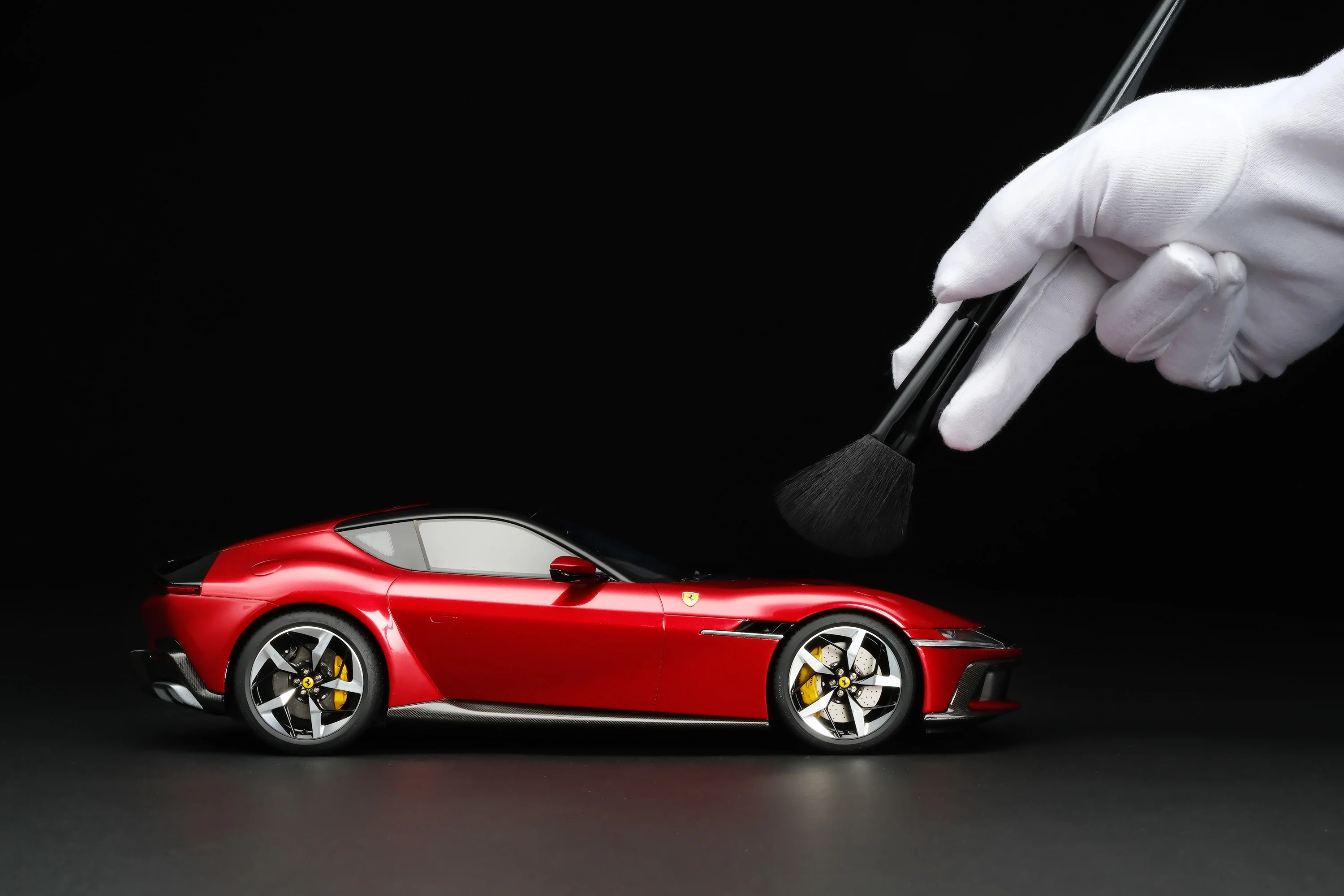 Ferrari 12Cilindri (2024) - Image 3
