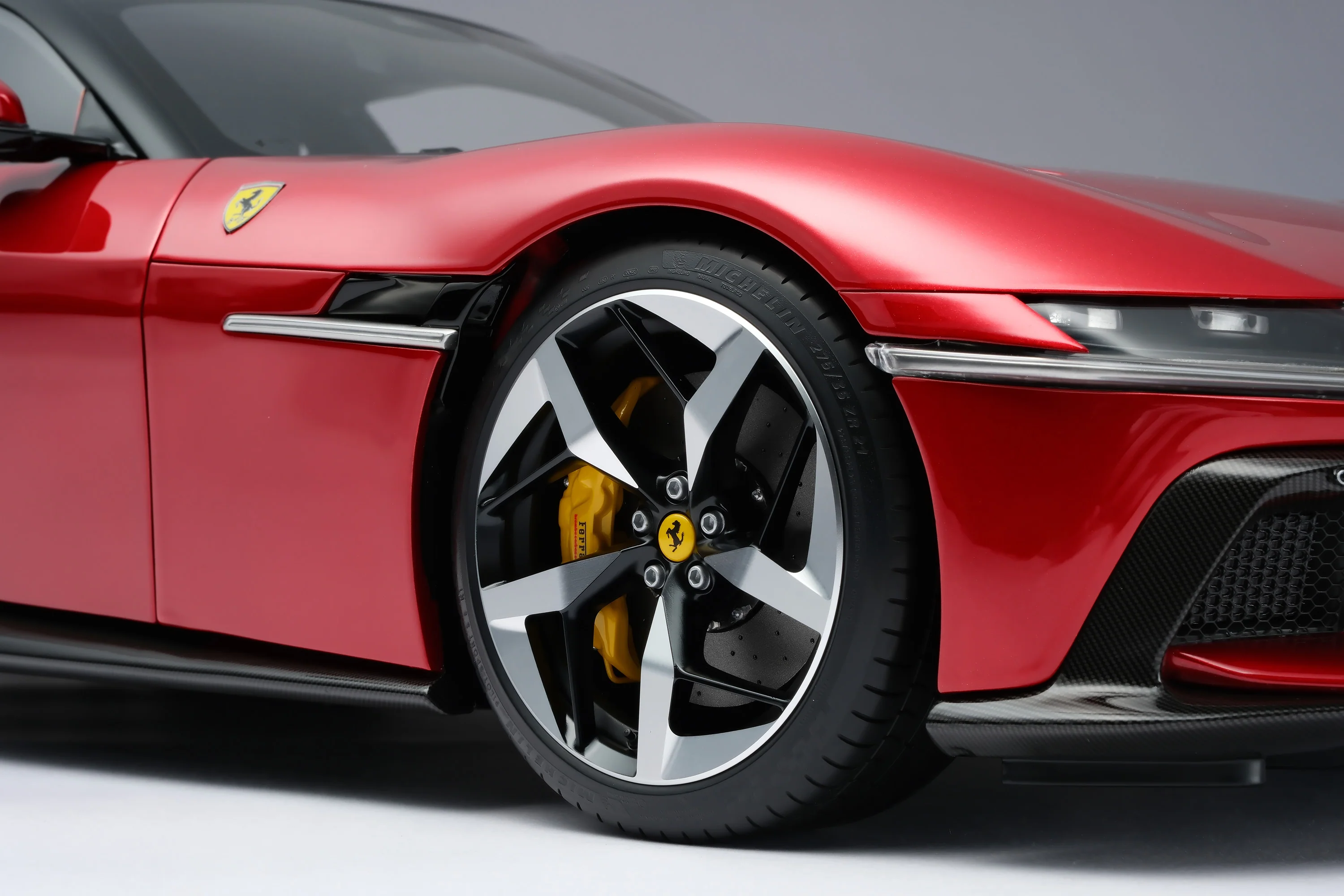 Ferrari 12Cilindri (2024) - Image 16