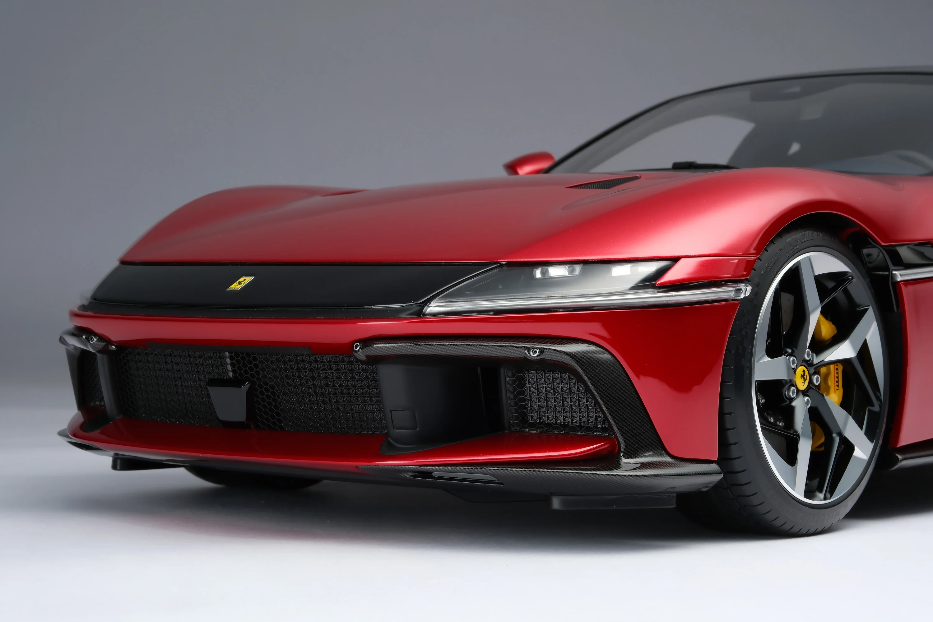 Ferrari 12Cilindri (2024) - Image 18