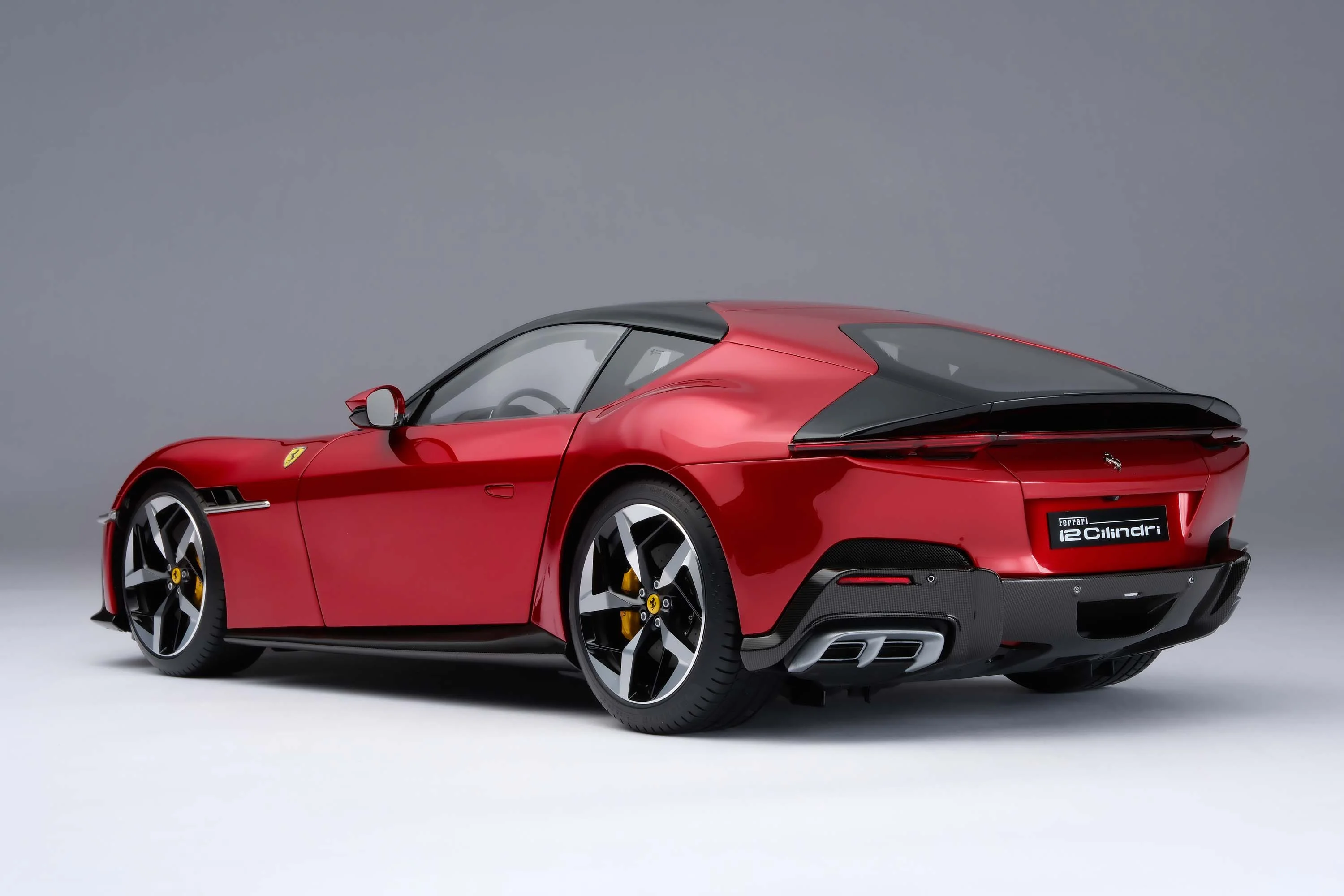 Ferrari 12Cilindri (2024) - Image 31